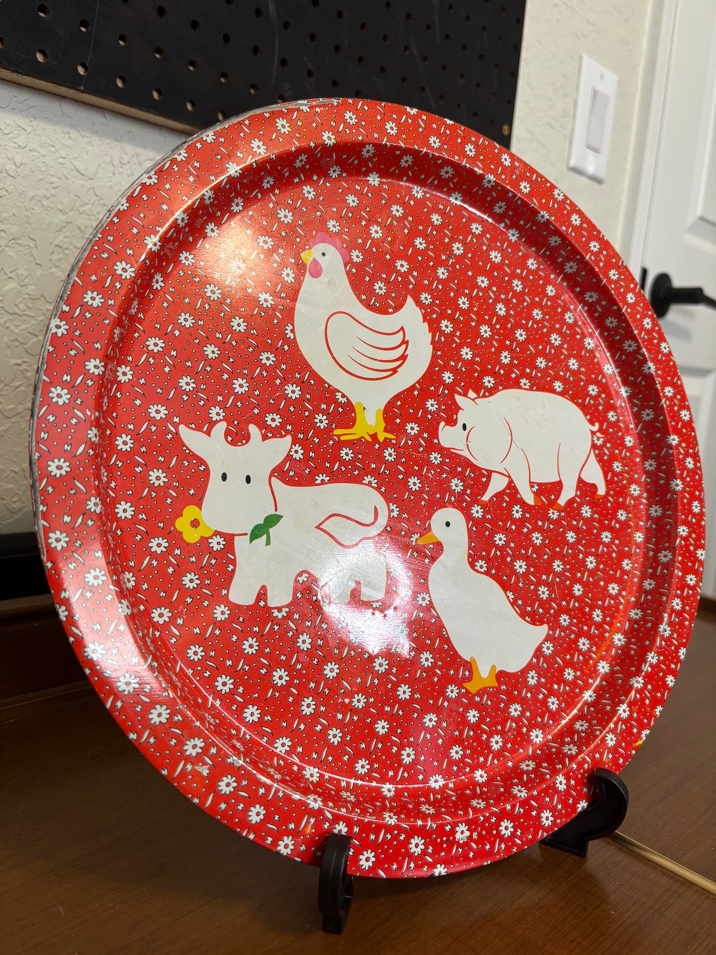 *VINTAGE* FARM ANIMAL TIN METAL ROUND SERVING PLATER