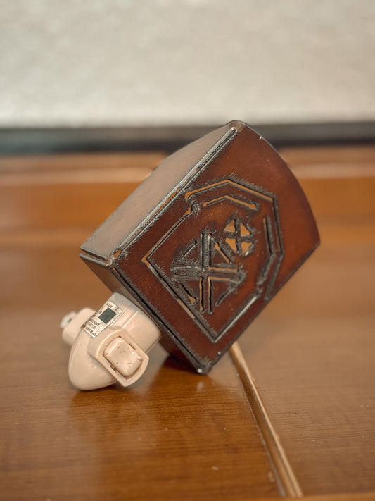 *VINTAGE* BARN METAL RUSTIC NIGHT LIGHT