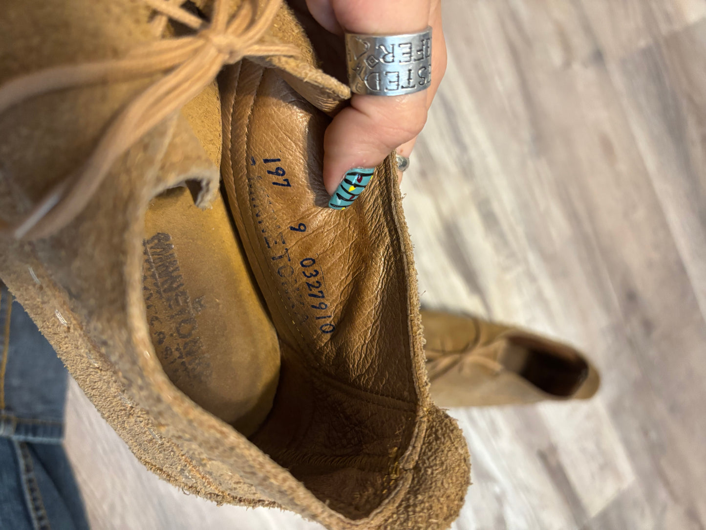 *VINTAGE* MINNETONKA BROWN SUEDE MOCCASINS