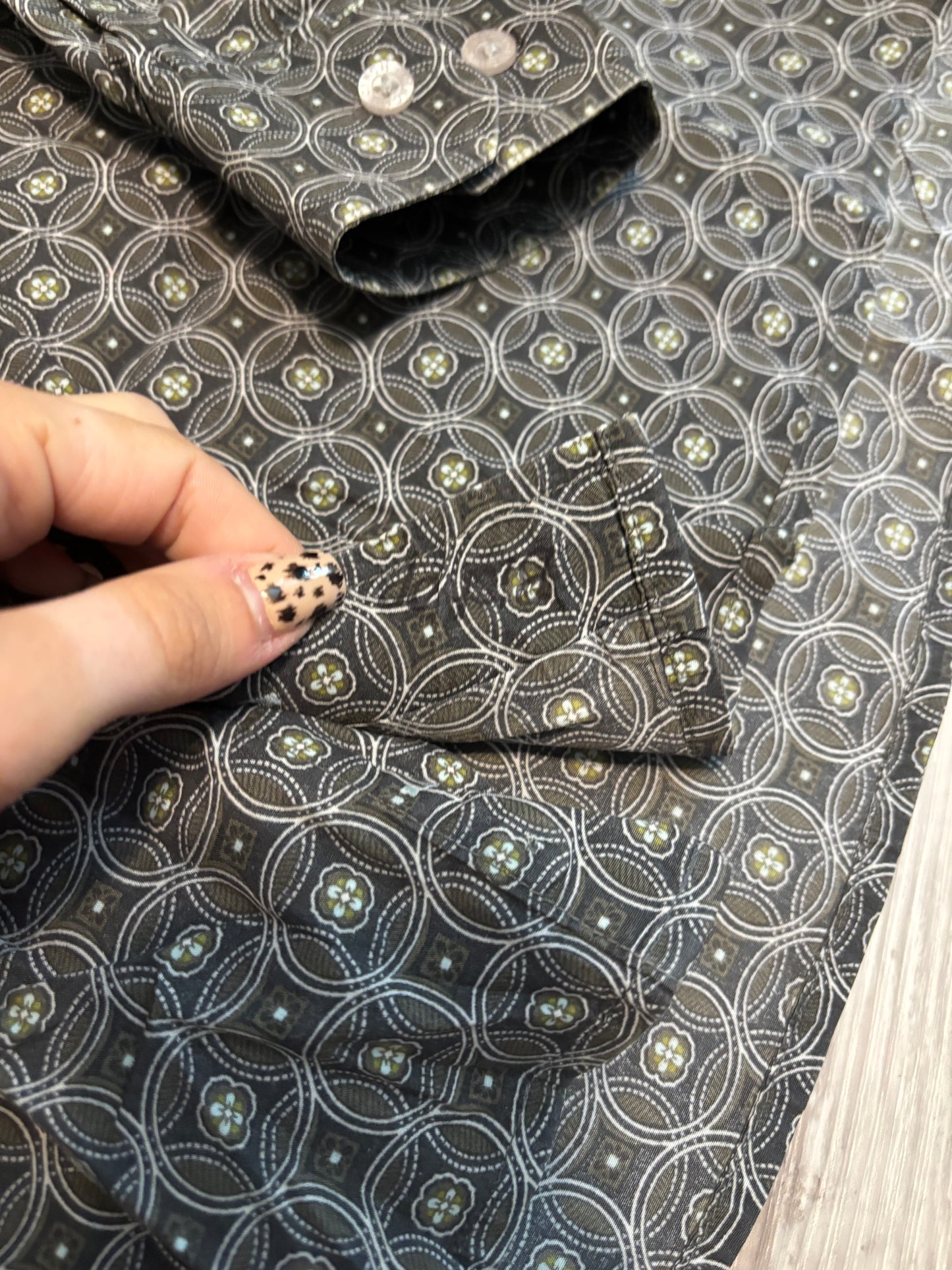 GREY/GREEN CINCH BUTTON UP SHIRT