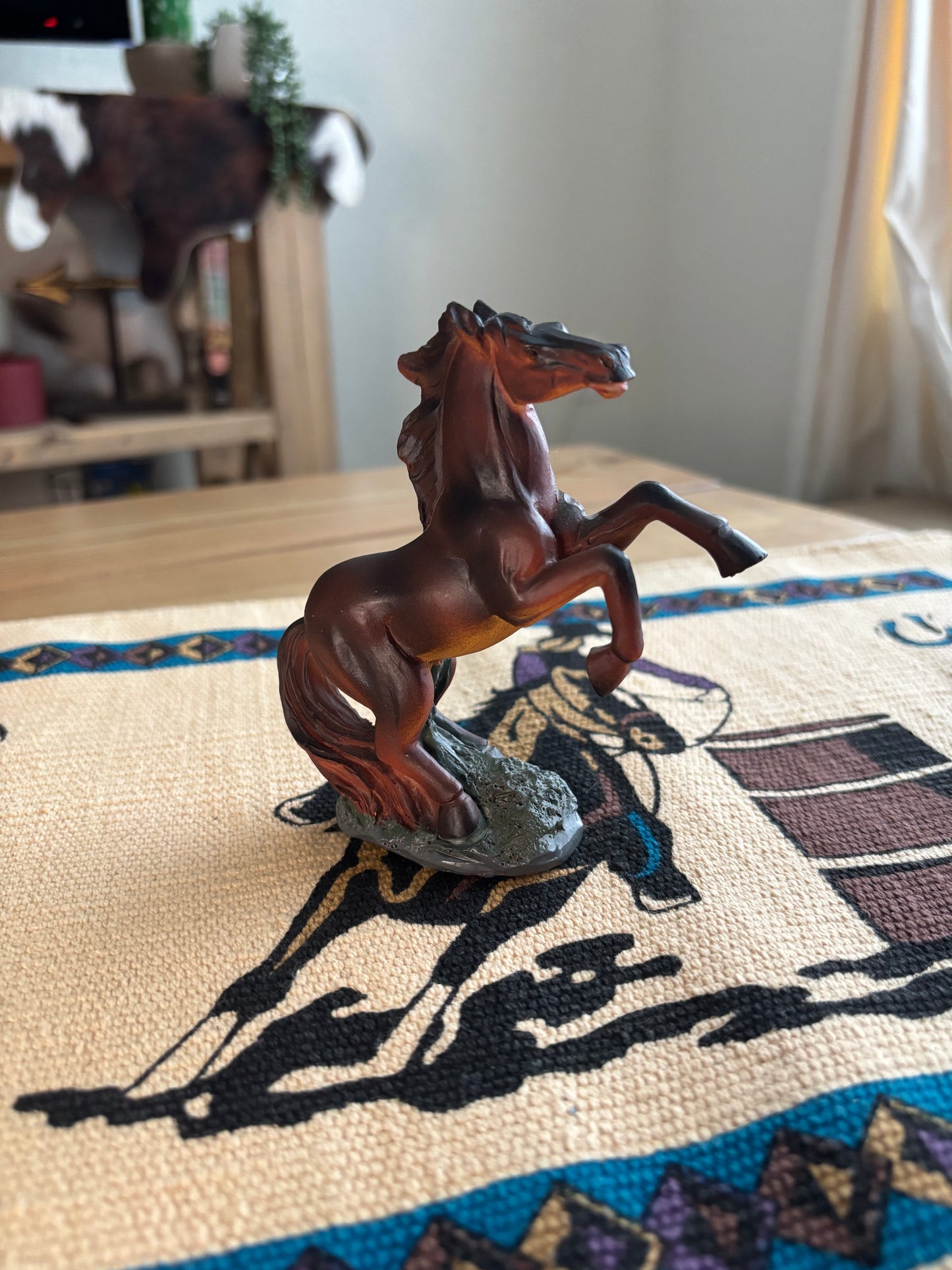 *VINTAGE* SMALL HORSE FIGURINE