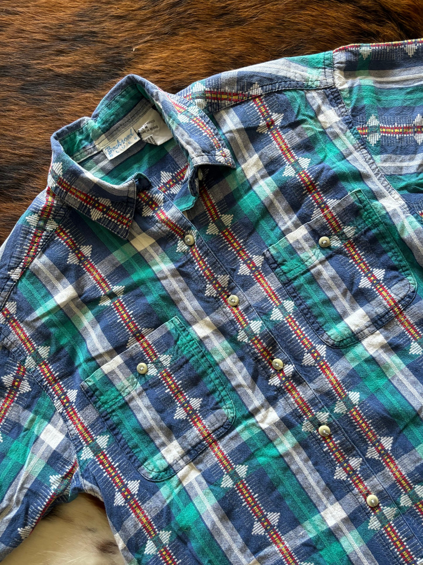 Southwestern Plaid Women’s Short Sleeved Button Up Shirt *VINTAGE*