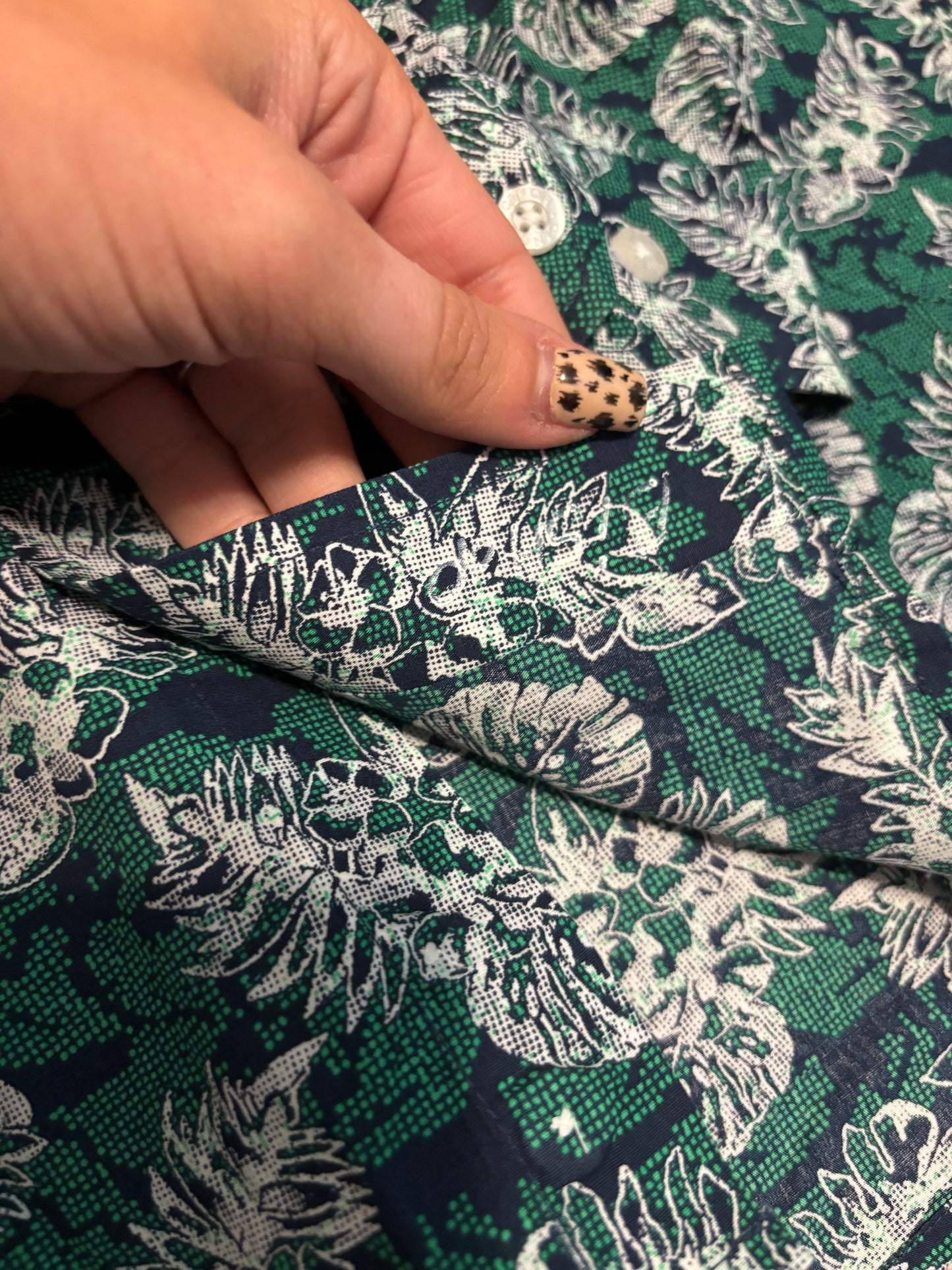 GREEN TROPICAL CINCH BUTTON UP SHIRT