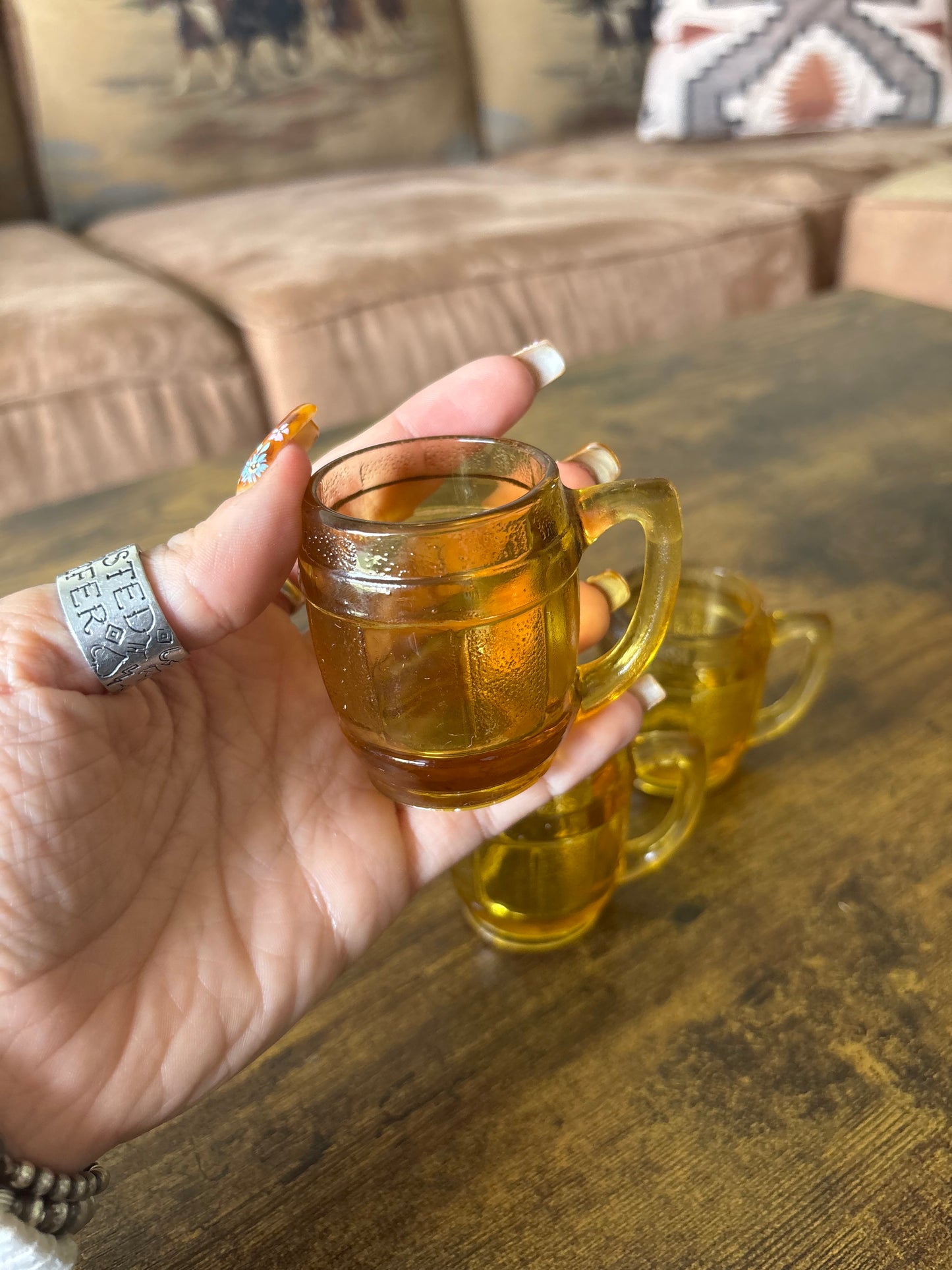 *VINTAGE* HAZEL ATLAS MINI WHISKEY BARREL SHOT GLASSES (SET OF 3)