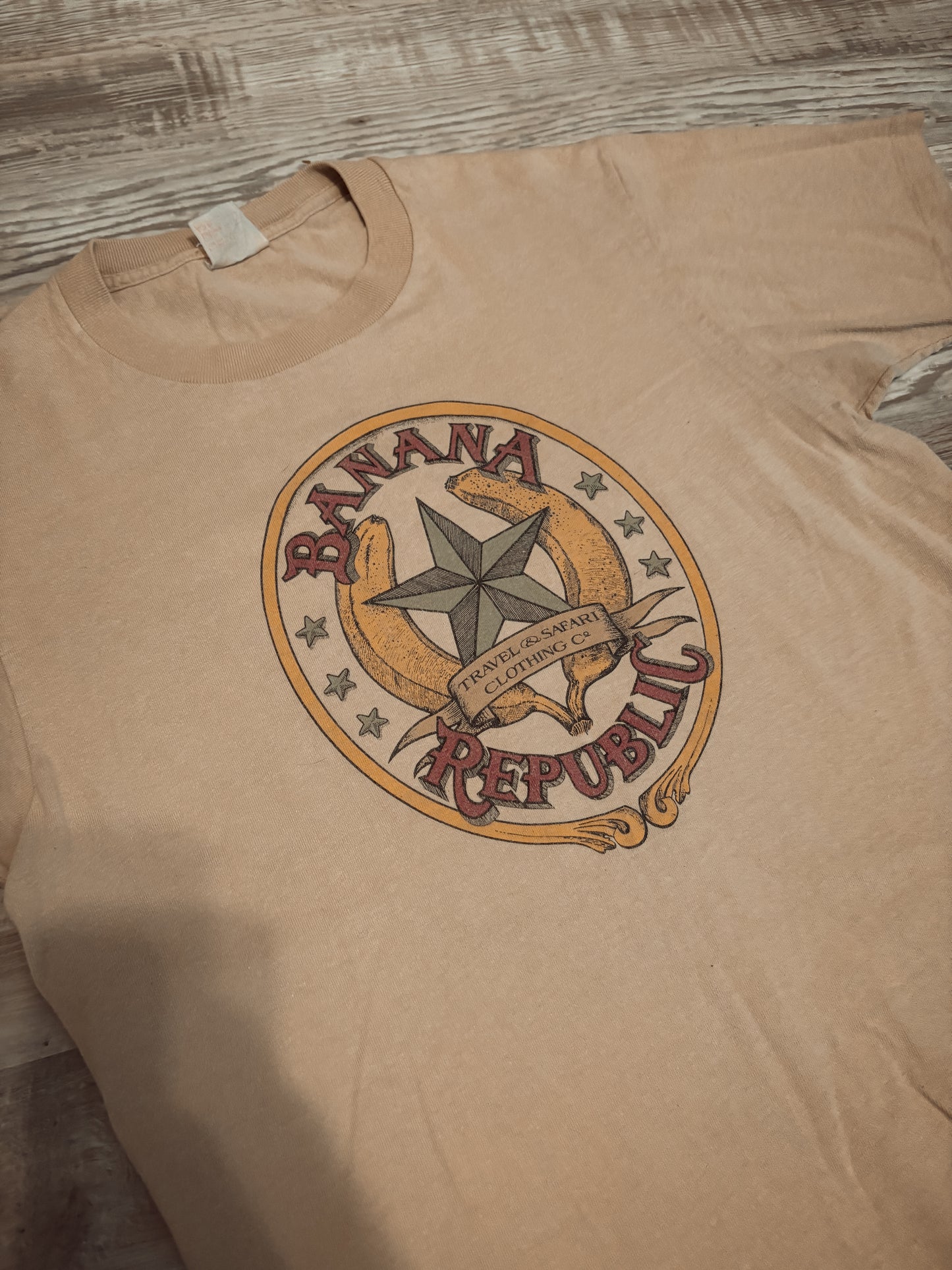 *VINTAGE* BANANA REPUBLIC TEE