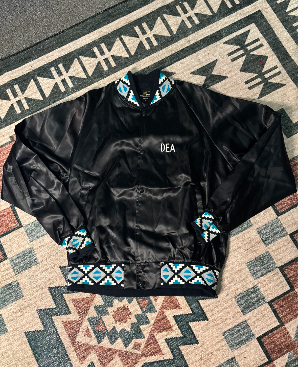 AZTEC SATIN BOMBER JACKET *VINTAGE*