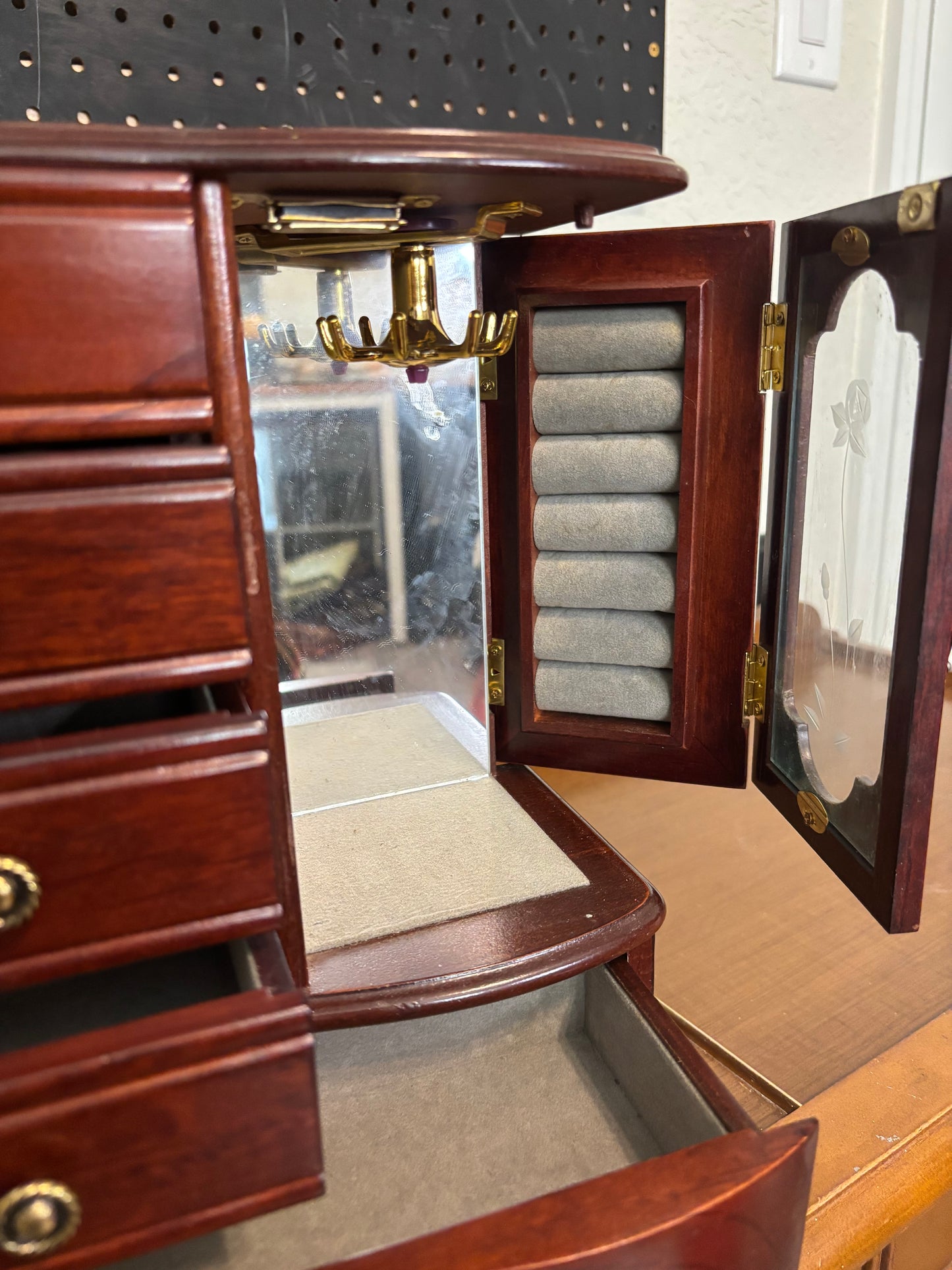 *VINTAGE* LARGE JEWELRY ARMOIRE BOX