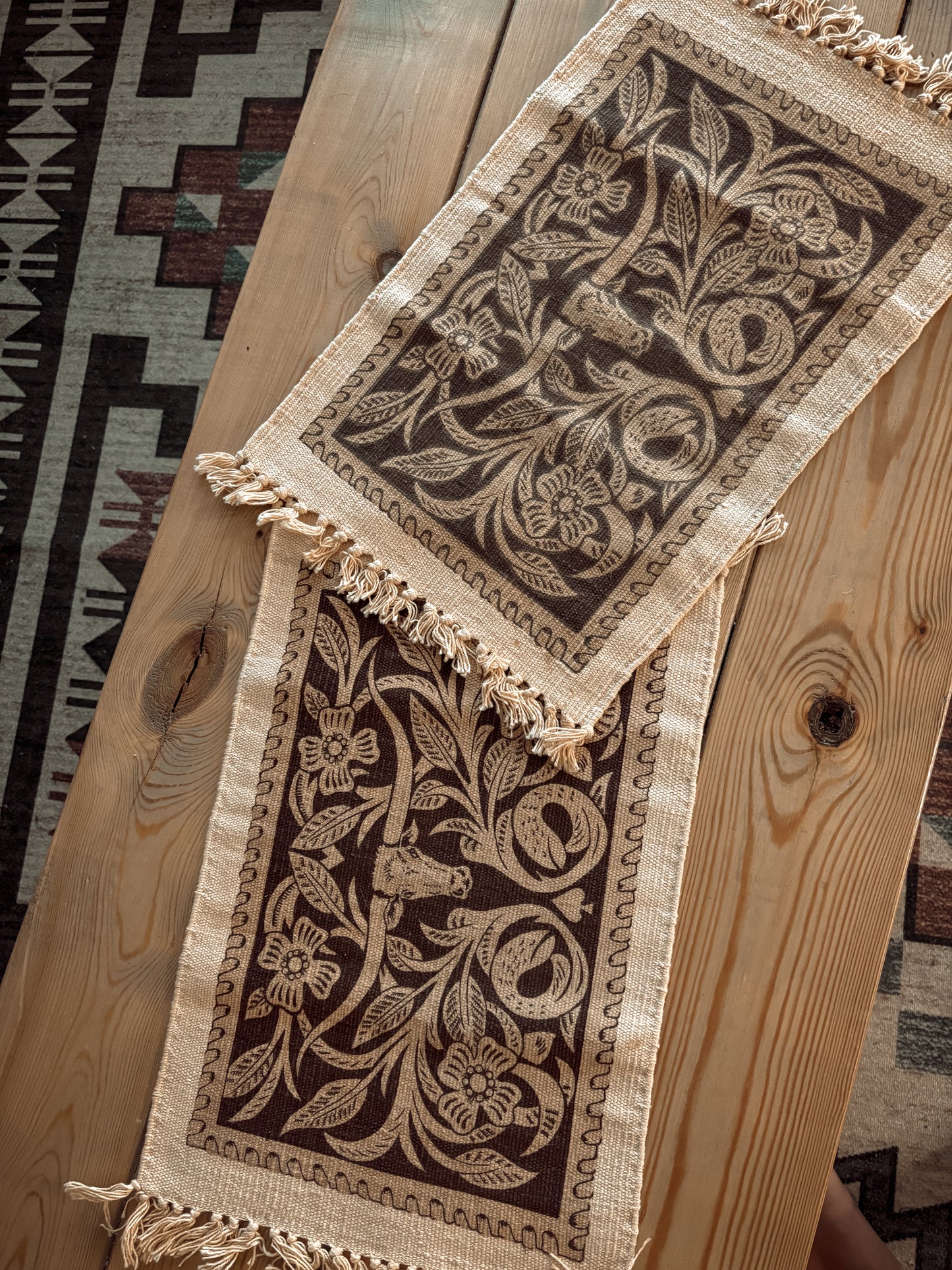 *VINTAGE* TOOLED LEATHER STYLE LONGHORN PLACE MAT SET OF 2