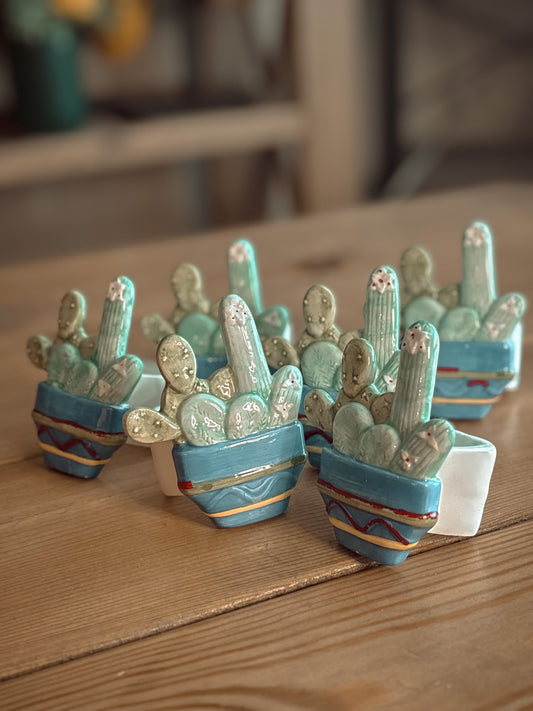 *VINTAGE* CERAMIC CACTUS NAPKIN RING HOLDERS SET OF 6