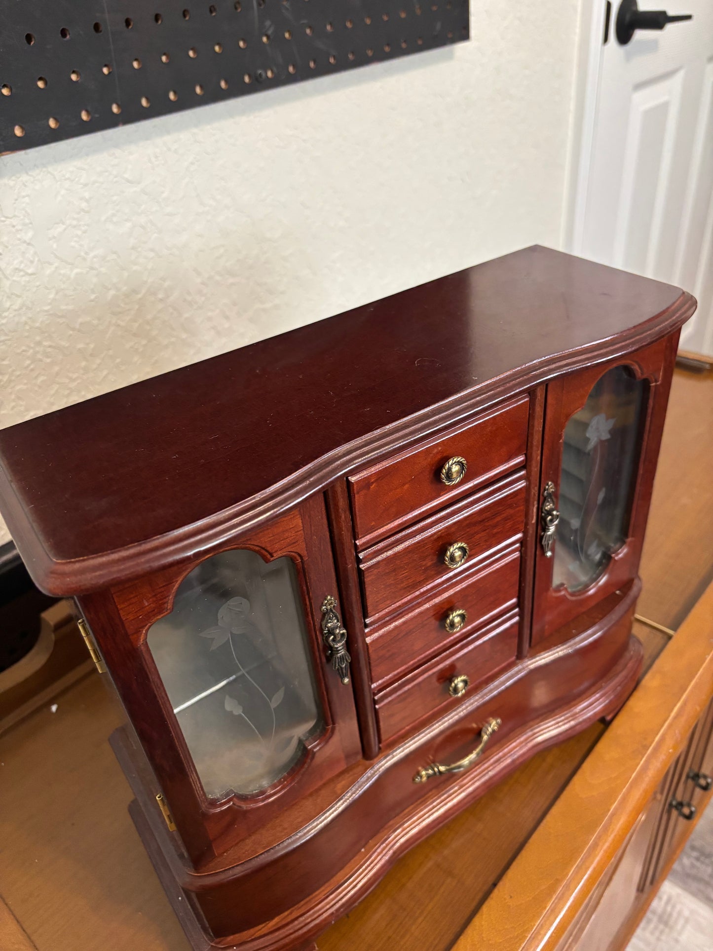 *VINTAGE* LARGE JEWELRY ARMOIRE BOX