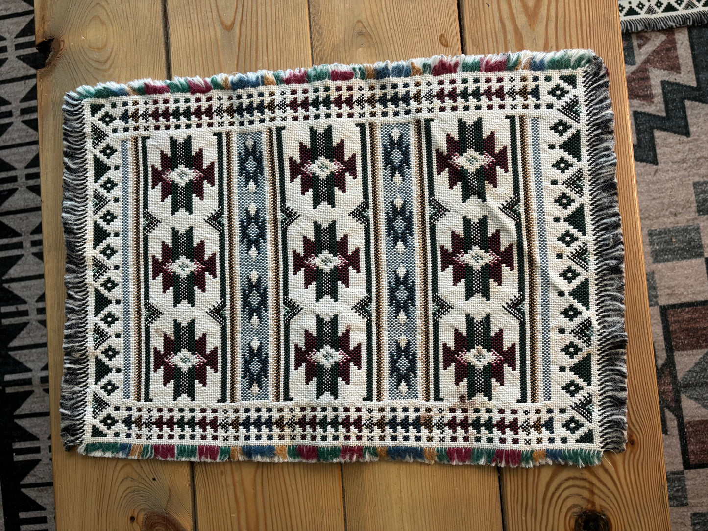 *VINTAGE* AZTEC PLACEMATS SET OF 4