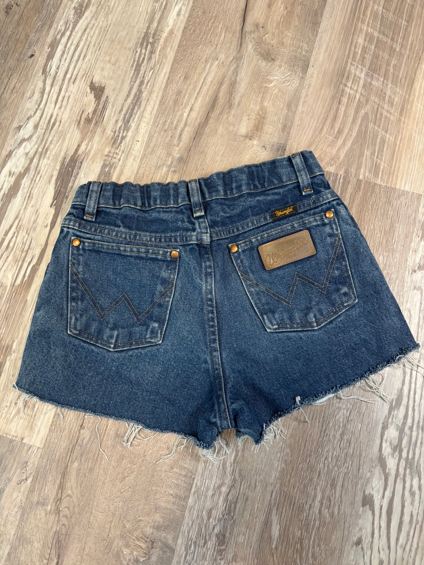 26” WRANGLER CUT OFF SHORTS