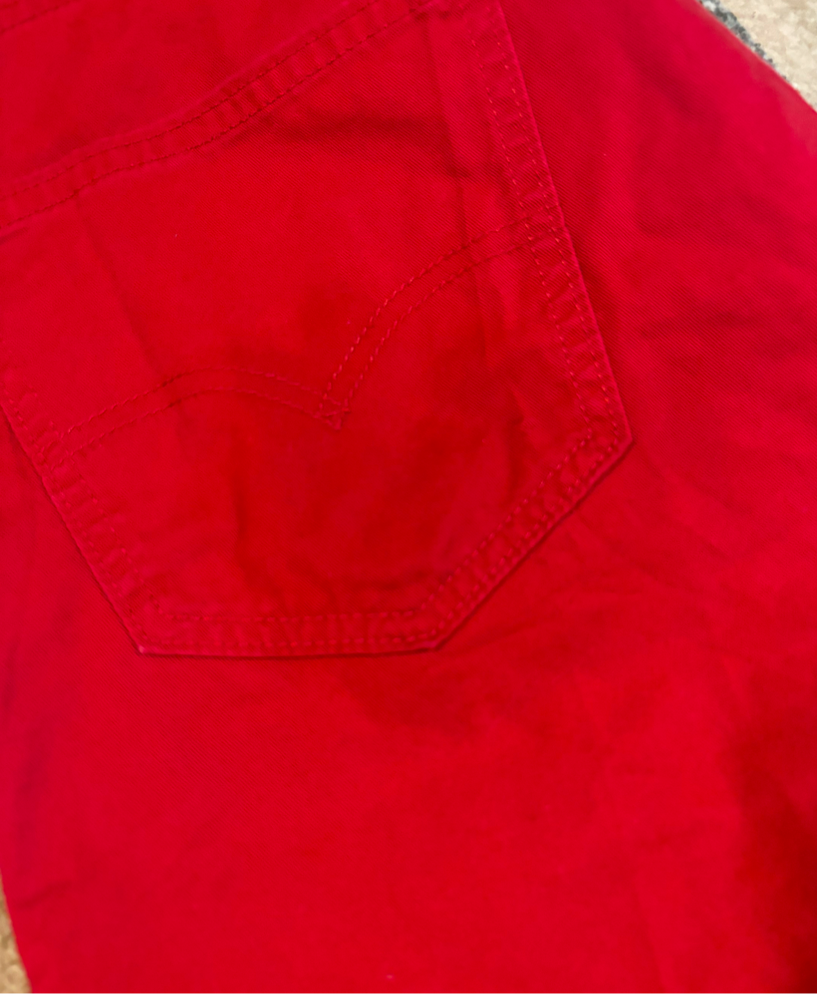 31” RED LEVI’S SHORTS *VINTAGE*