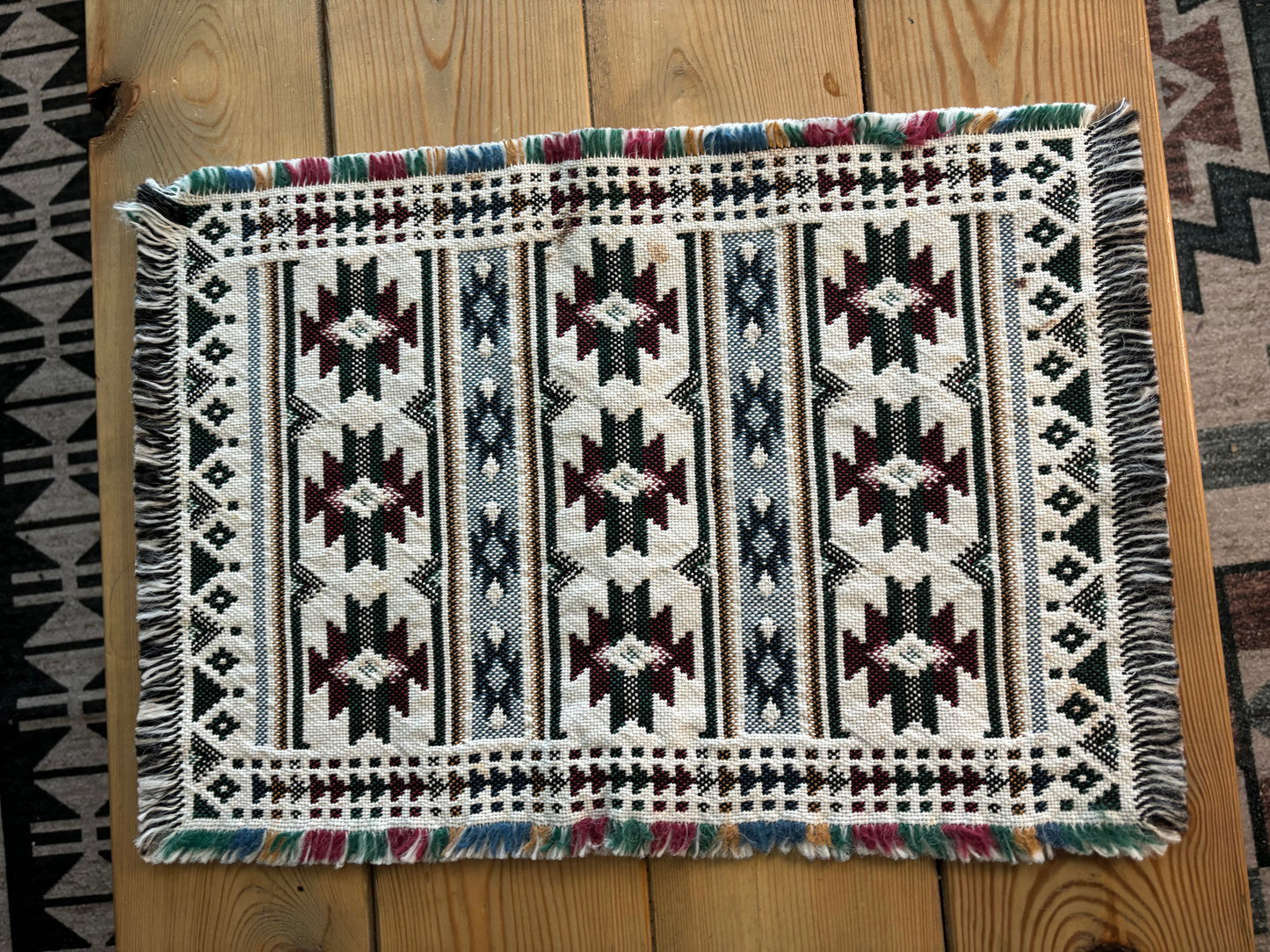 *VINTAGE* AZTEC PLACEMATS SET OF 4