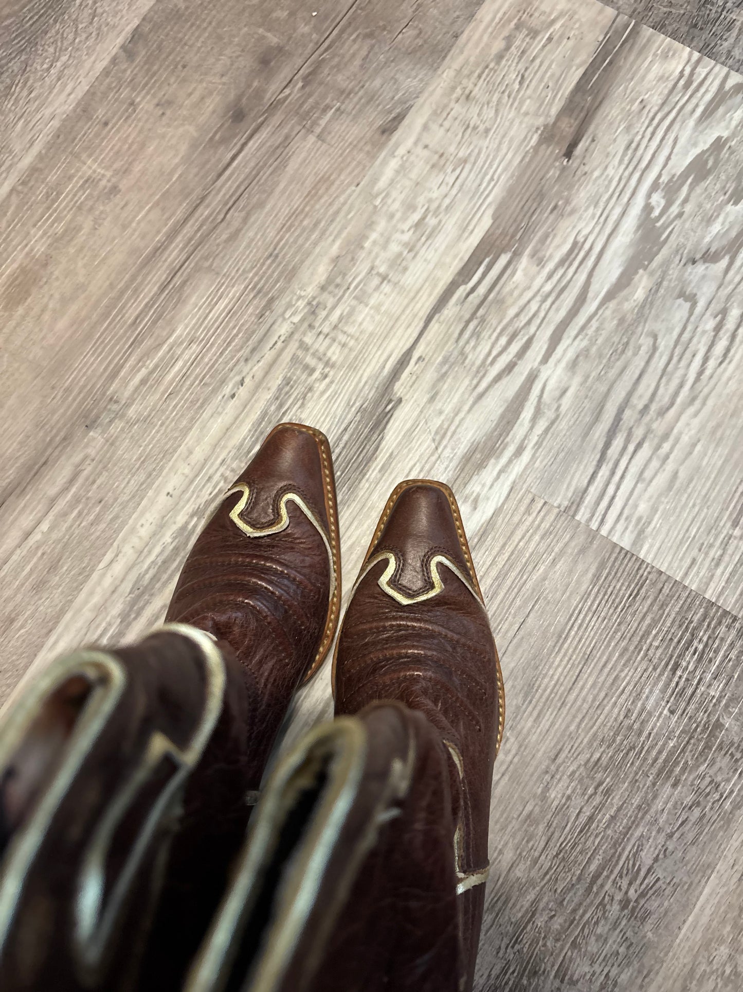 *VINTAGE* NANA BROWN/GOLD LEATHER BOOTS