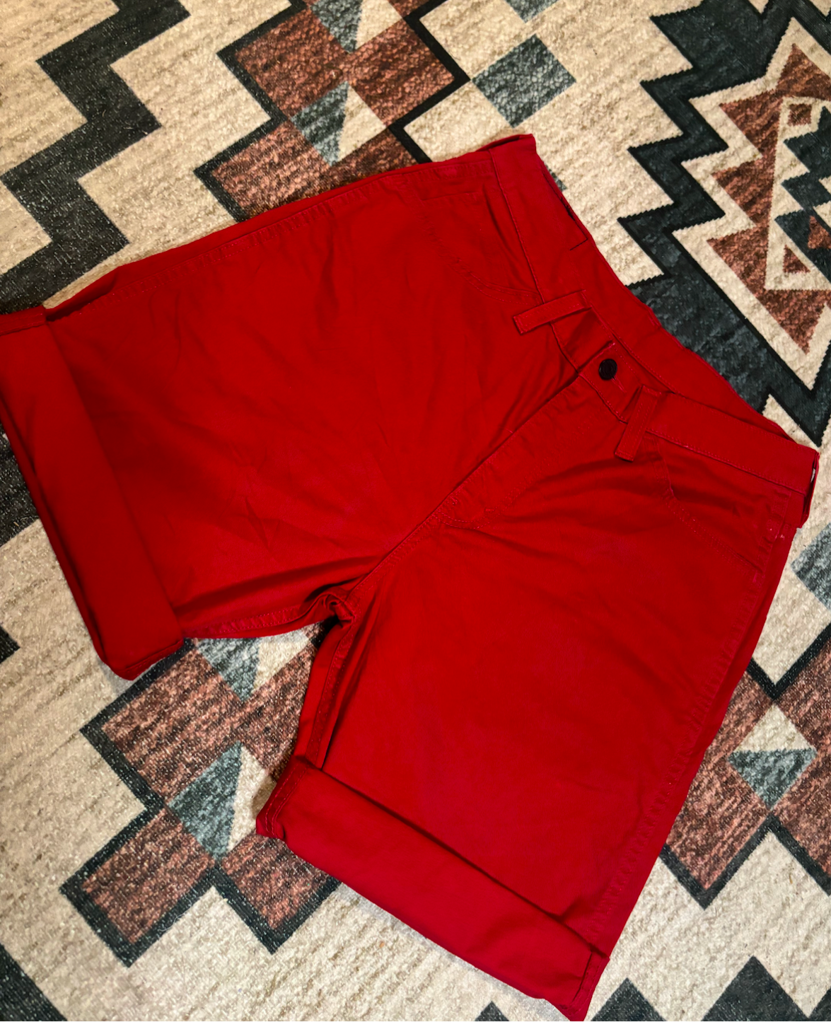 31” RED LEVI’S SHORTS *VINTAGE*
