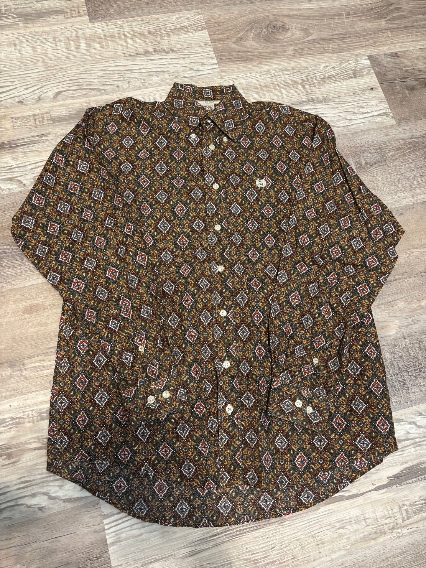 DIAMOND PAISLEY CINCH BUTTON UP SHIRT