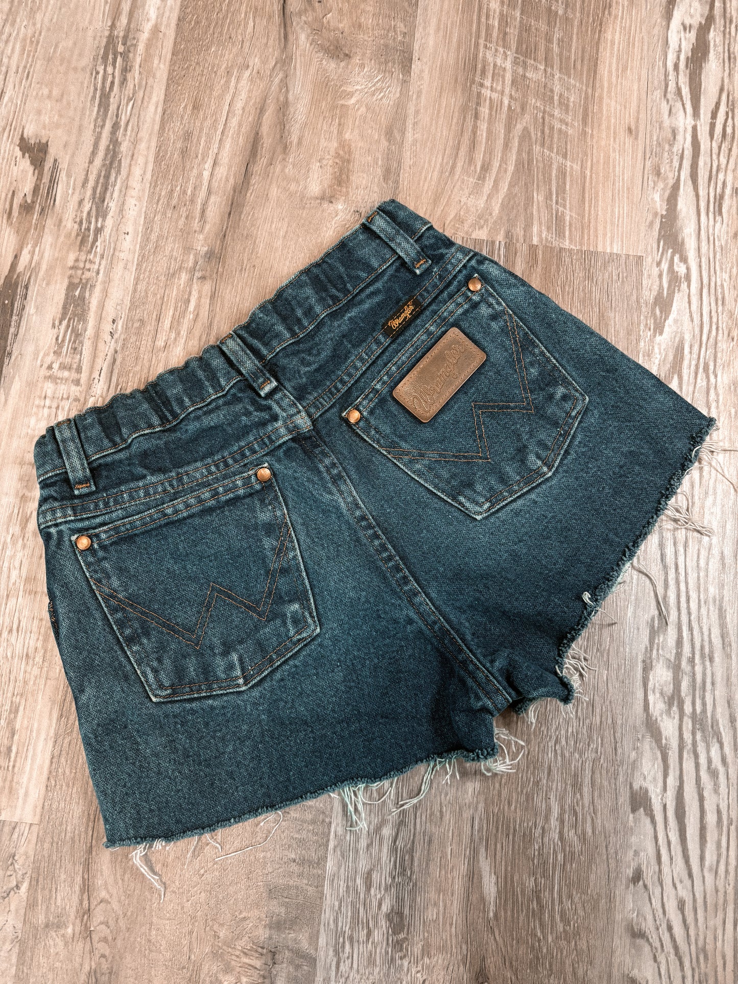 26” WRANGLER CUT OFF SHORTS