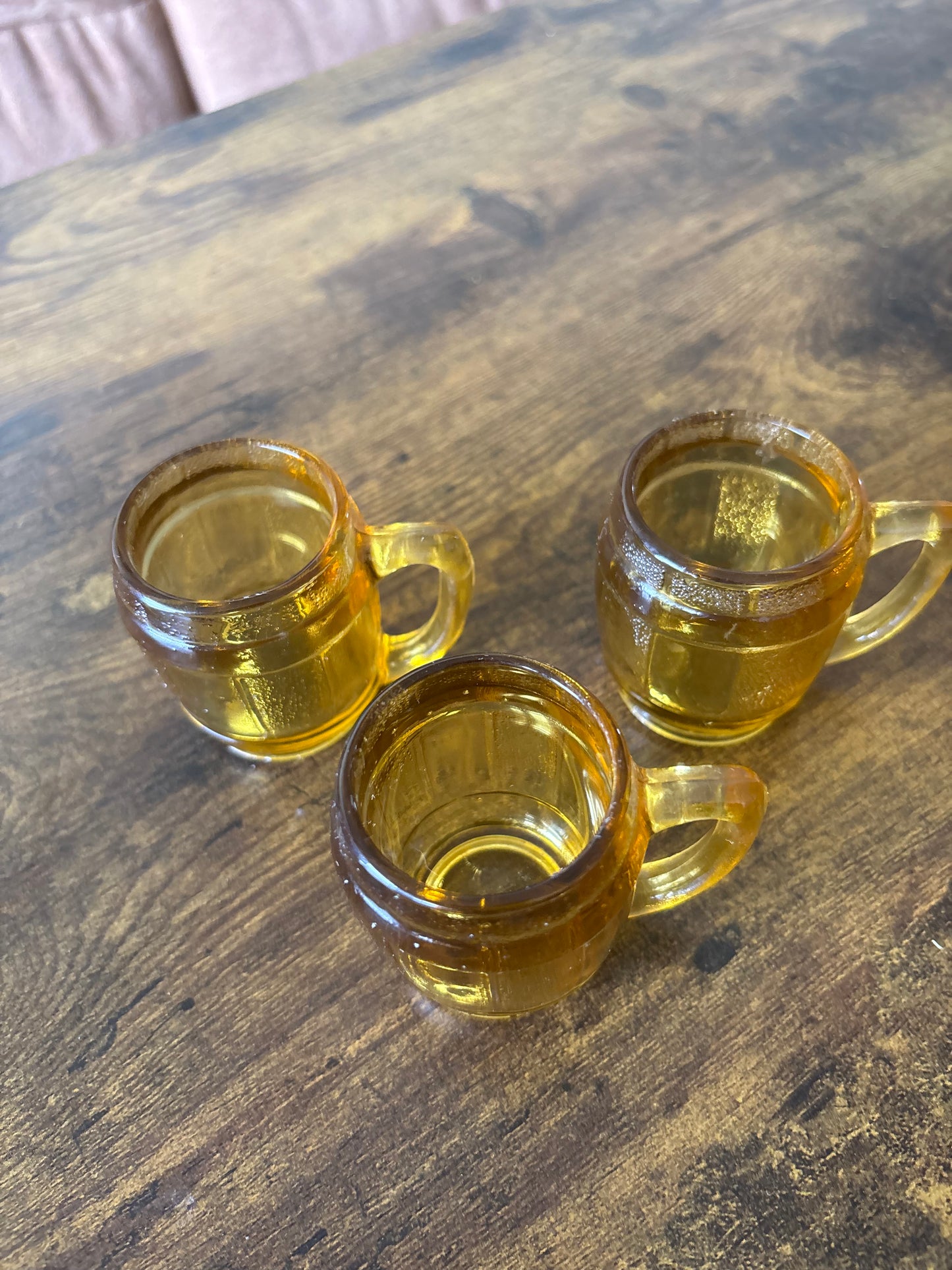 *VINTAGE* HAZEL ATLAS MINI WHISKEY BARREL SHOT GLASSES (SET OF 3)