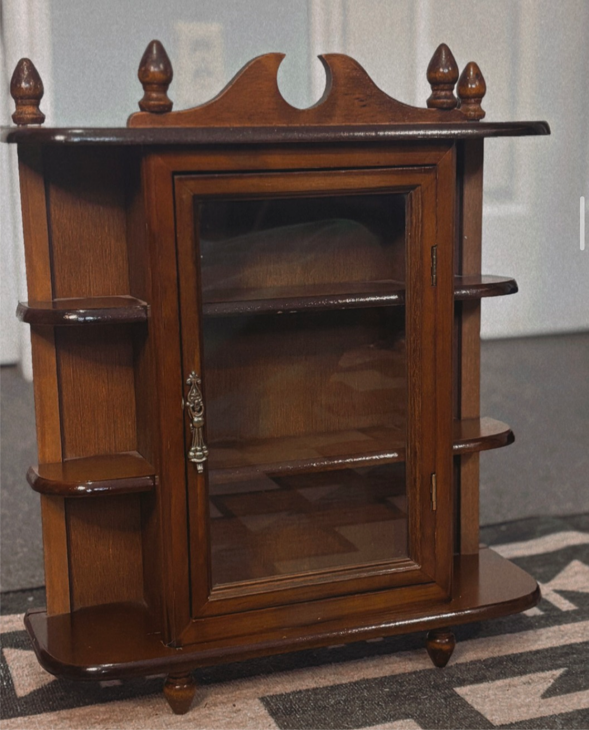 CURIO CABINET *VINTAGE*