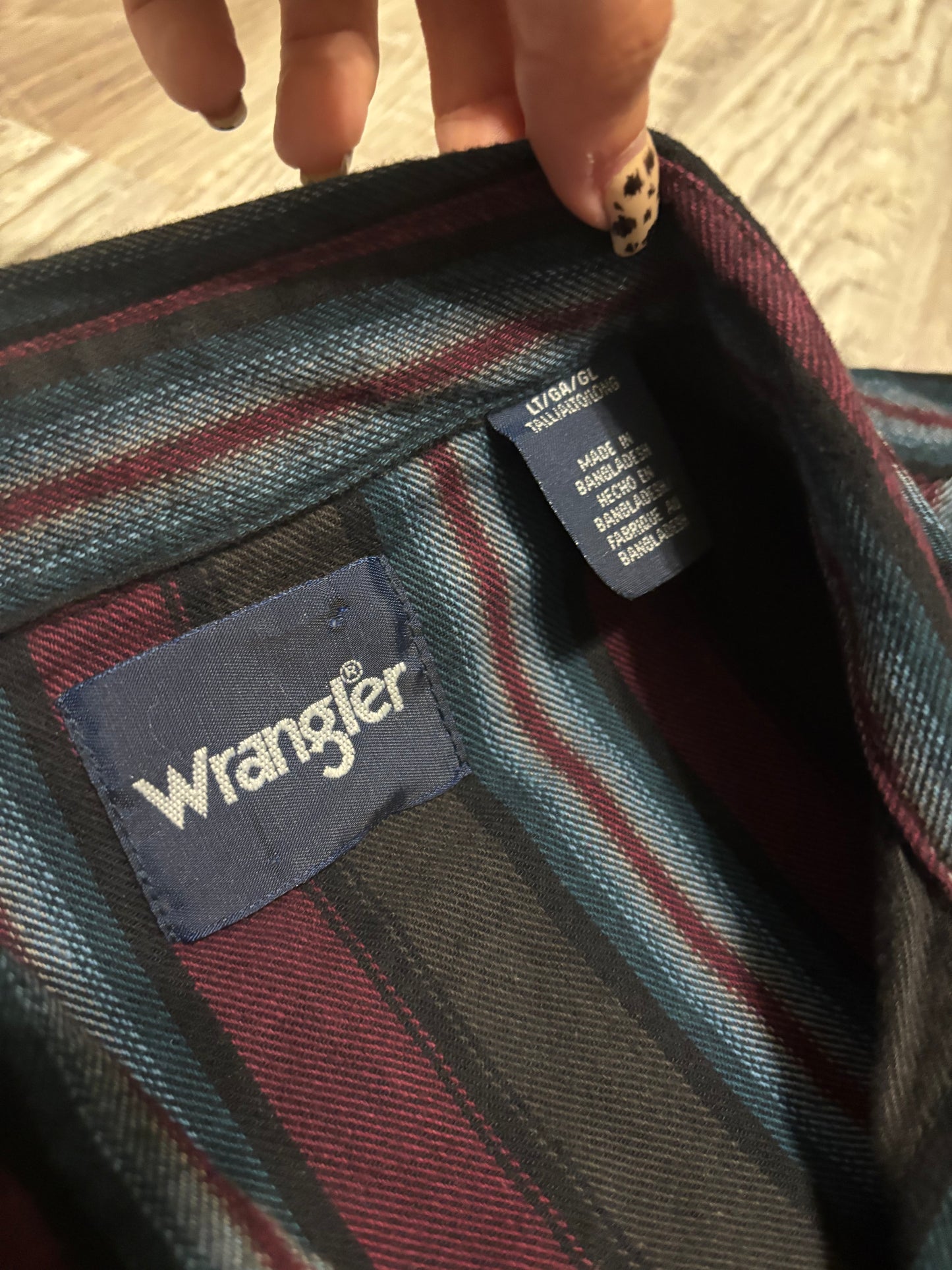 *VINTAGE* WRANGLER PEARL SNAP