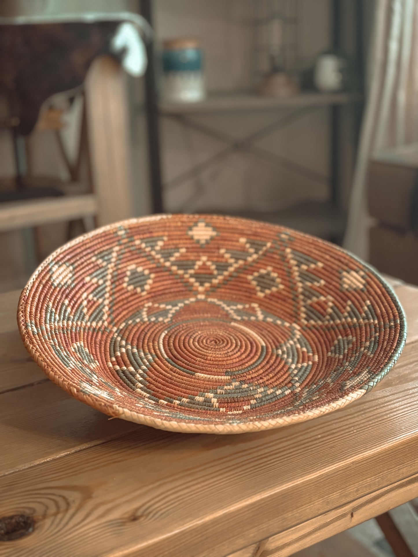 *VINTAGE* WOVEN GRAIN BASKET