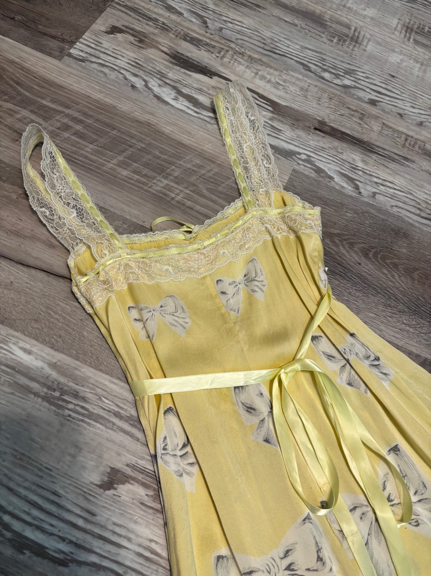 BETSY JOHNSON YELLOW SILK LACE BOW DRESS