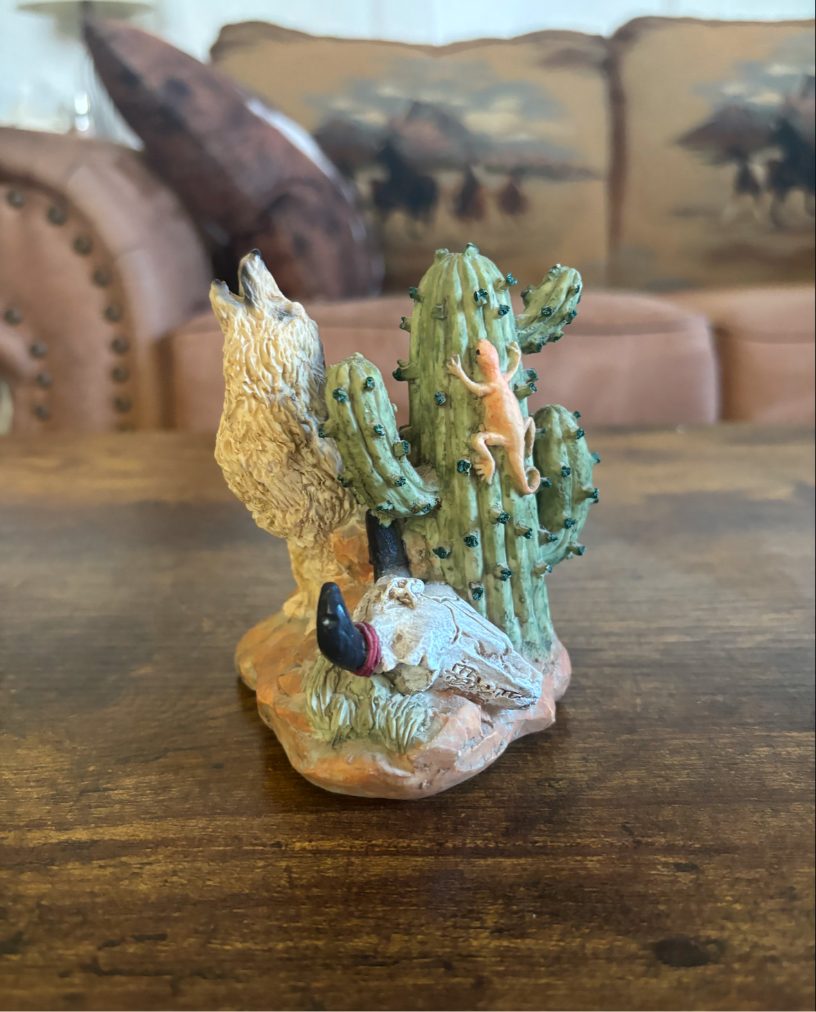 WESTERN CACTUS/ COYOTE FIGURE *VINTAGE*