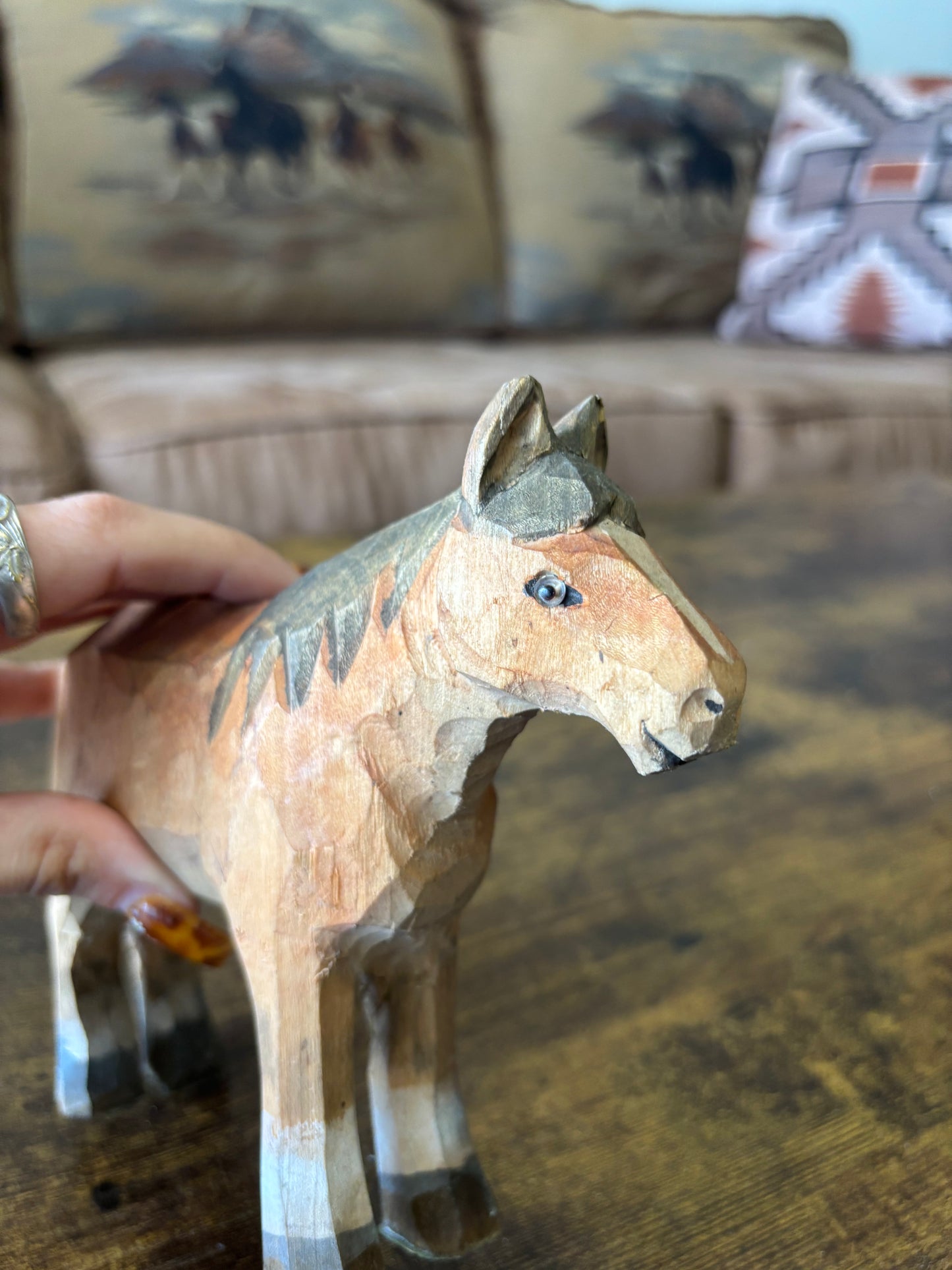 *VINTAGE* HAND MADE CARVED WOODEN HORSE FIGURINE