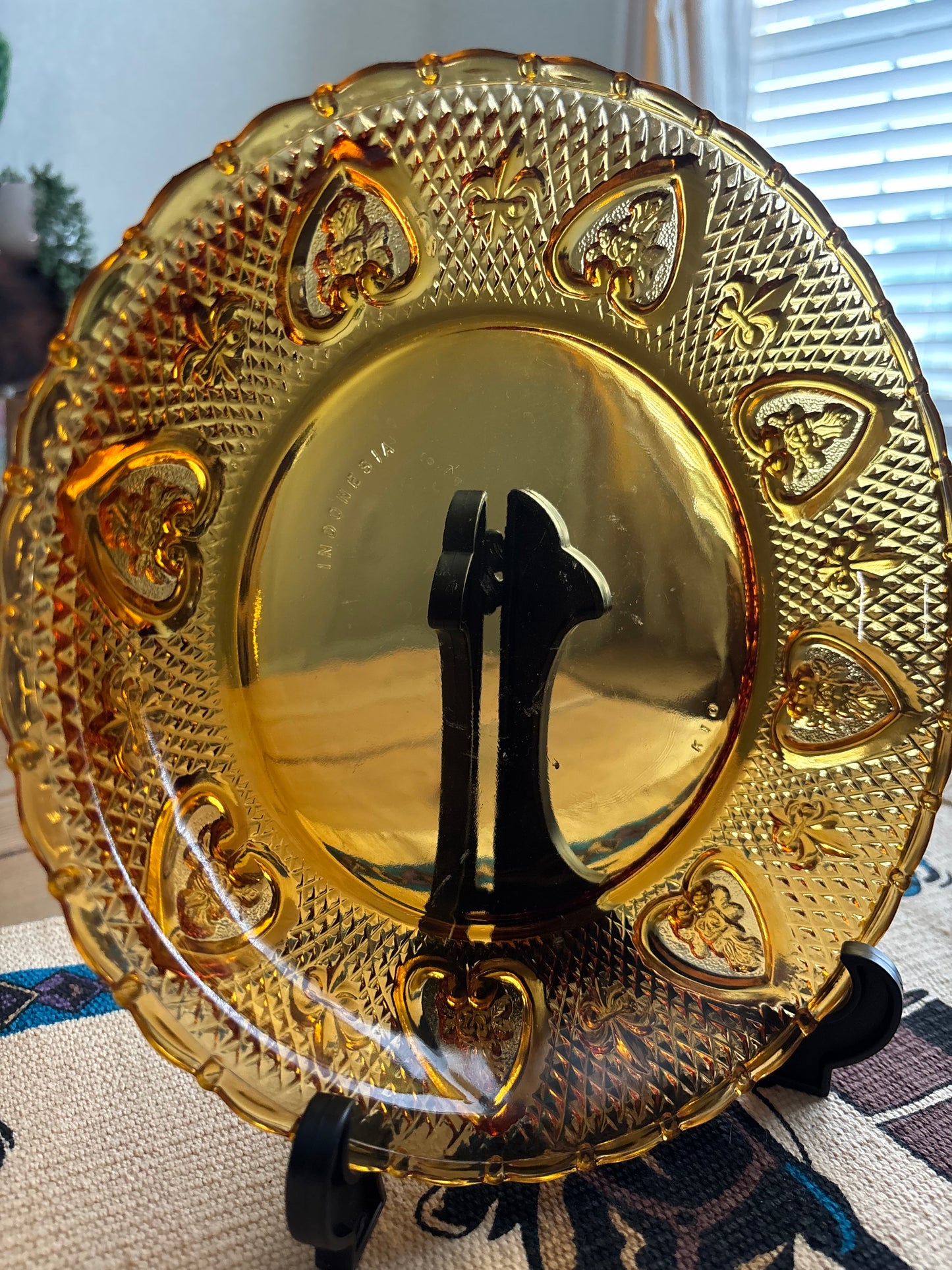 *VINTAGE* AMBER HEARTS GLASS BOWL