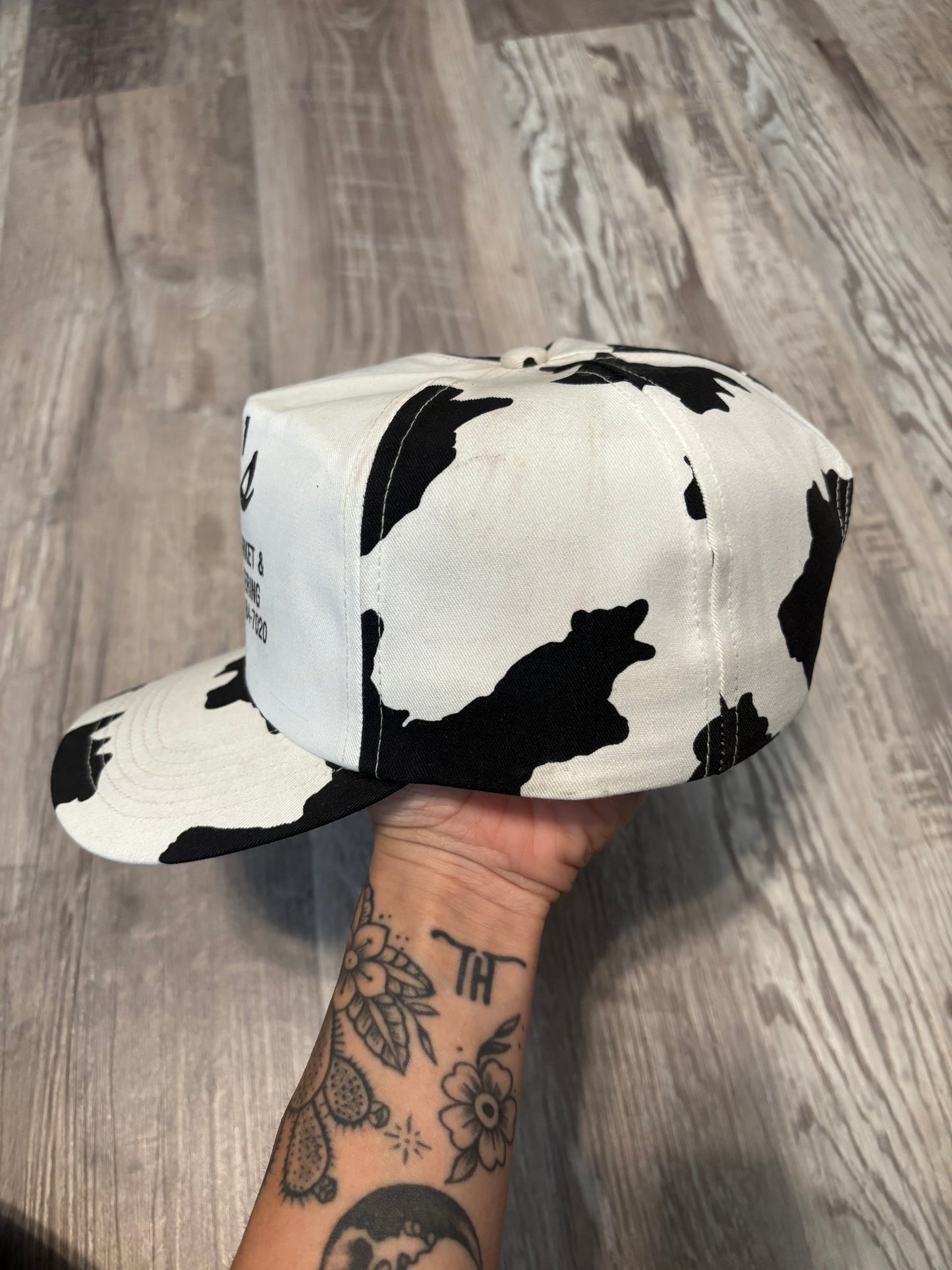 GRIER’S MARKET & CATERING COWPRINT TRUCKER SNAPBACK HAT *VINTAGE*