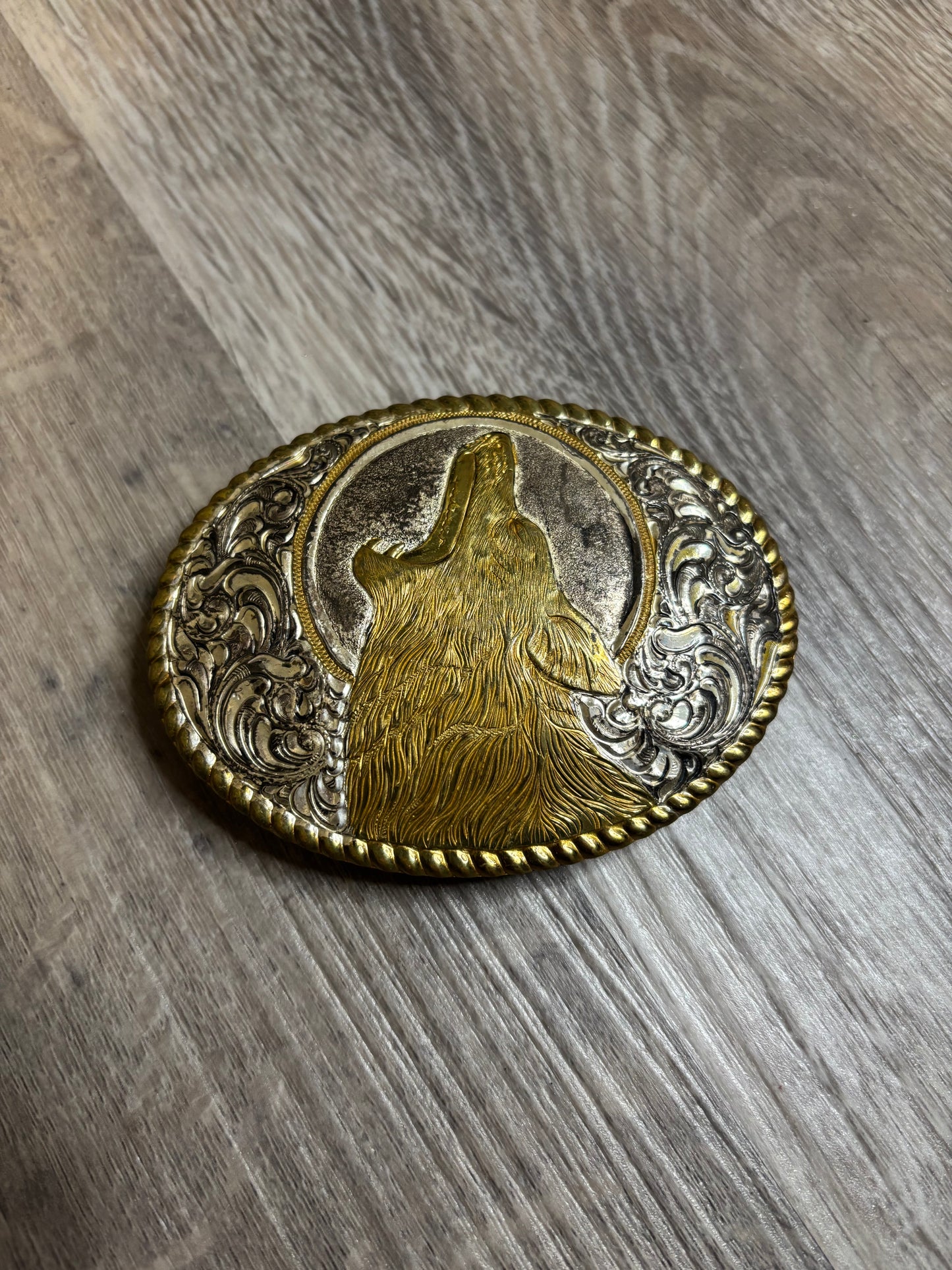 HOWLING WOLF CRUMRINE SILVER PLATE BRONZE BELT BUCKLE *VINTAGE*