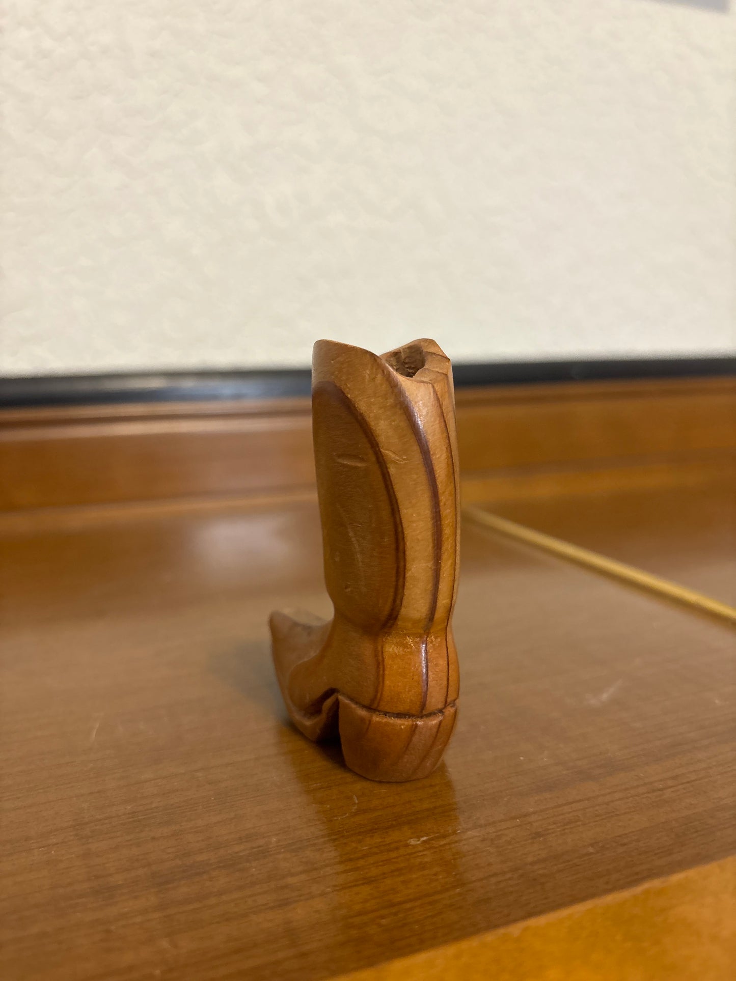 *VINTAGE* MINI WOODEN HAND CARVED BOOT