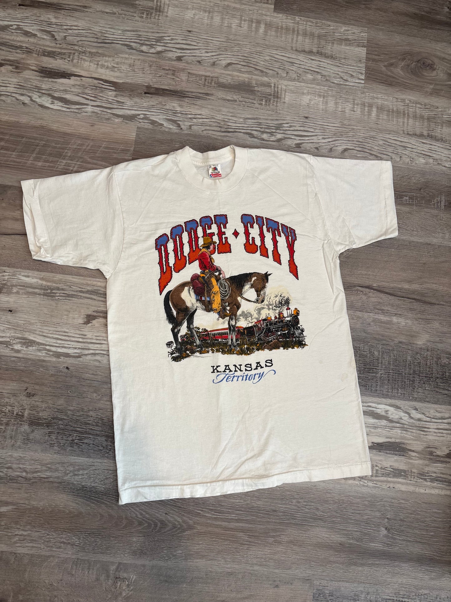 DODGE CITY KANSAS TEE *VINTAGE*