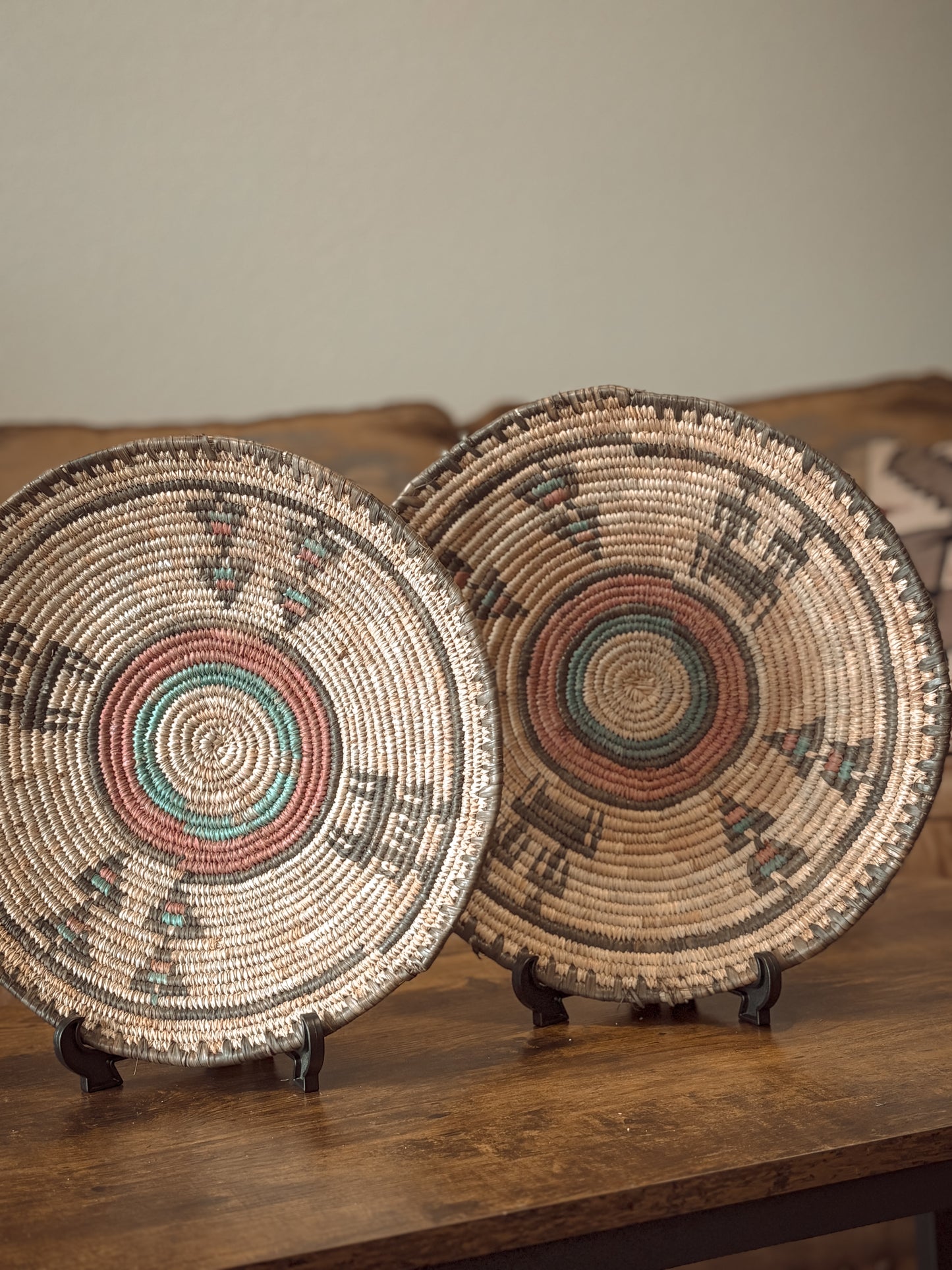 *VINTAGE* NATIVE HAUSA NIGERIAN AFRICAN WOVEN SHALLOW GRAIN BASKET WEDDING BOWL SET OF 2