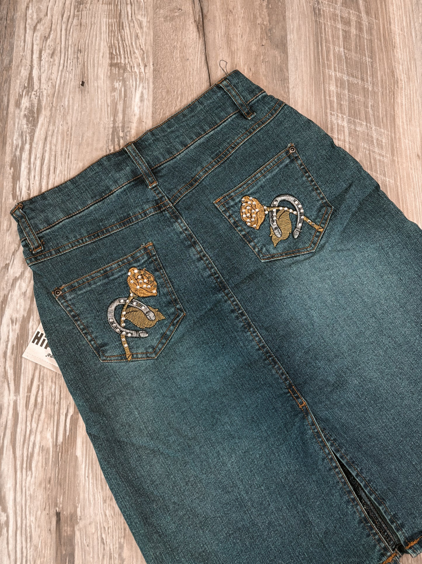 27” RHINESTONE HORSESHOE HIP JEANS DENIM SKIRT *DEADSTOCK*