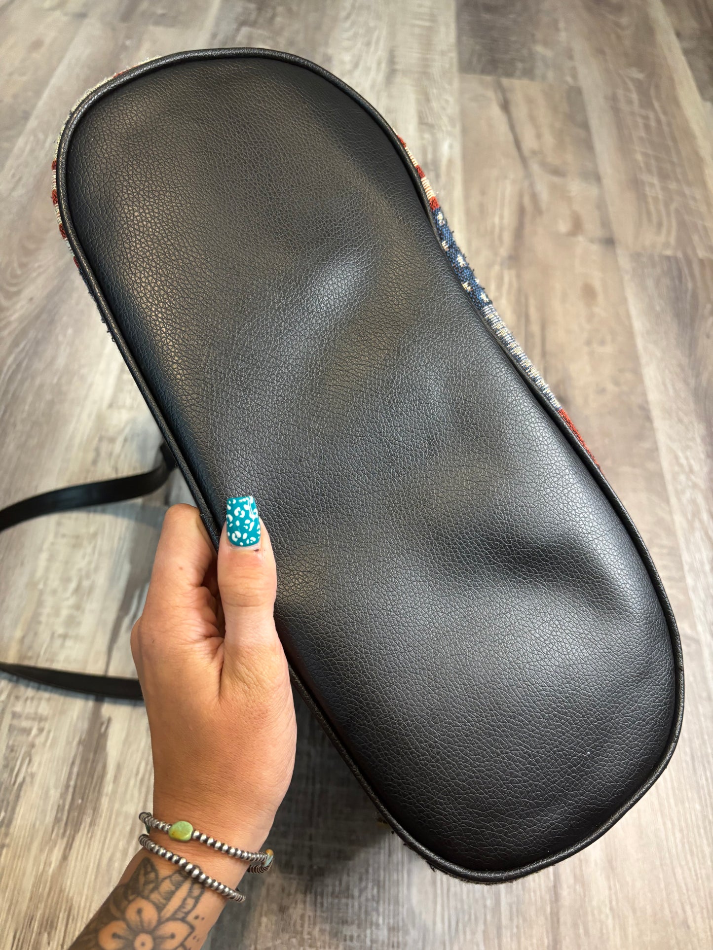 TAPESTRY PATRIOTIC SHOULDER BAG/ PURSE