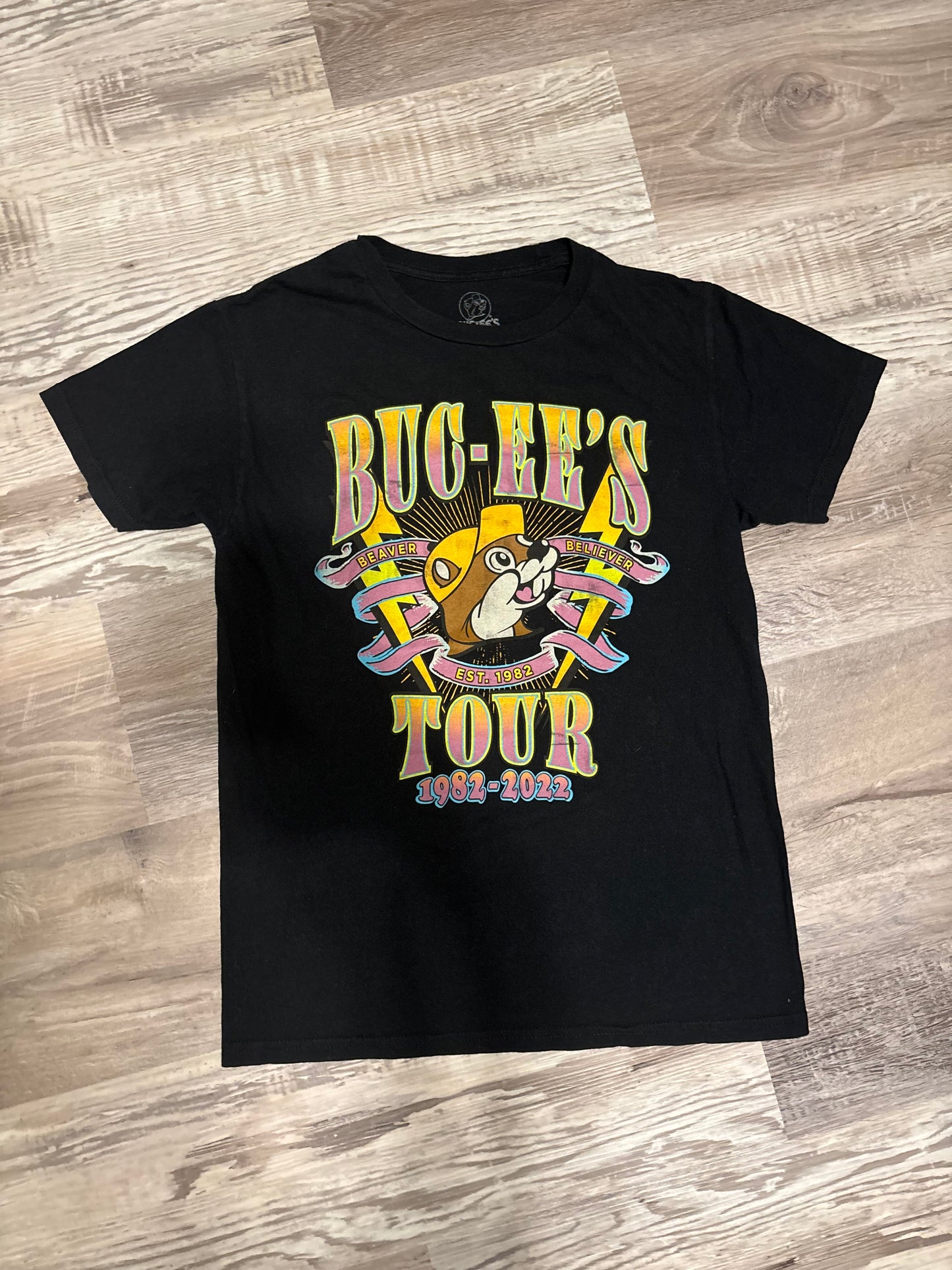 BUCEES TOUR TEE