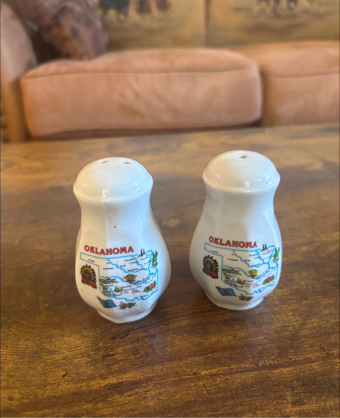 OKLAHOMA SALT & PEPPER SHAKER SET *VINTAGE*