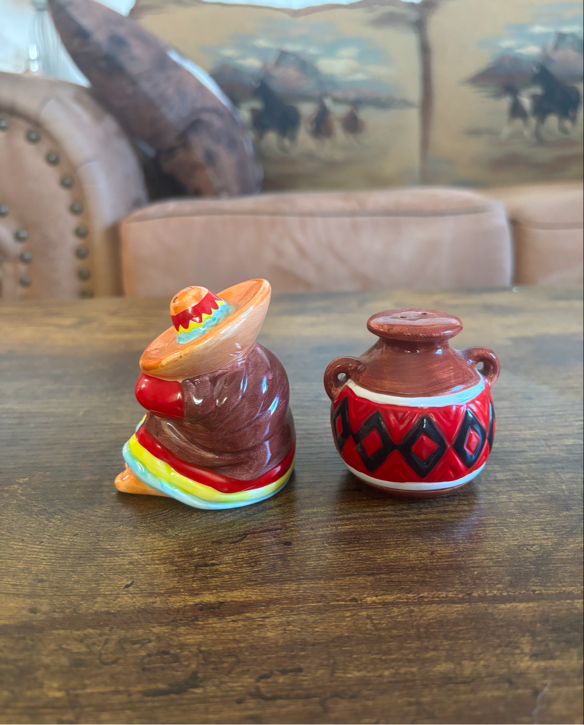 MEXICAN VASE SALT & PEPPER SHAKER SET *VINTAGE*
