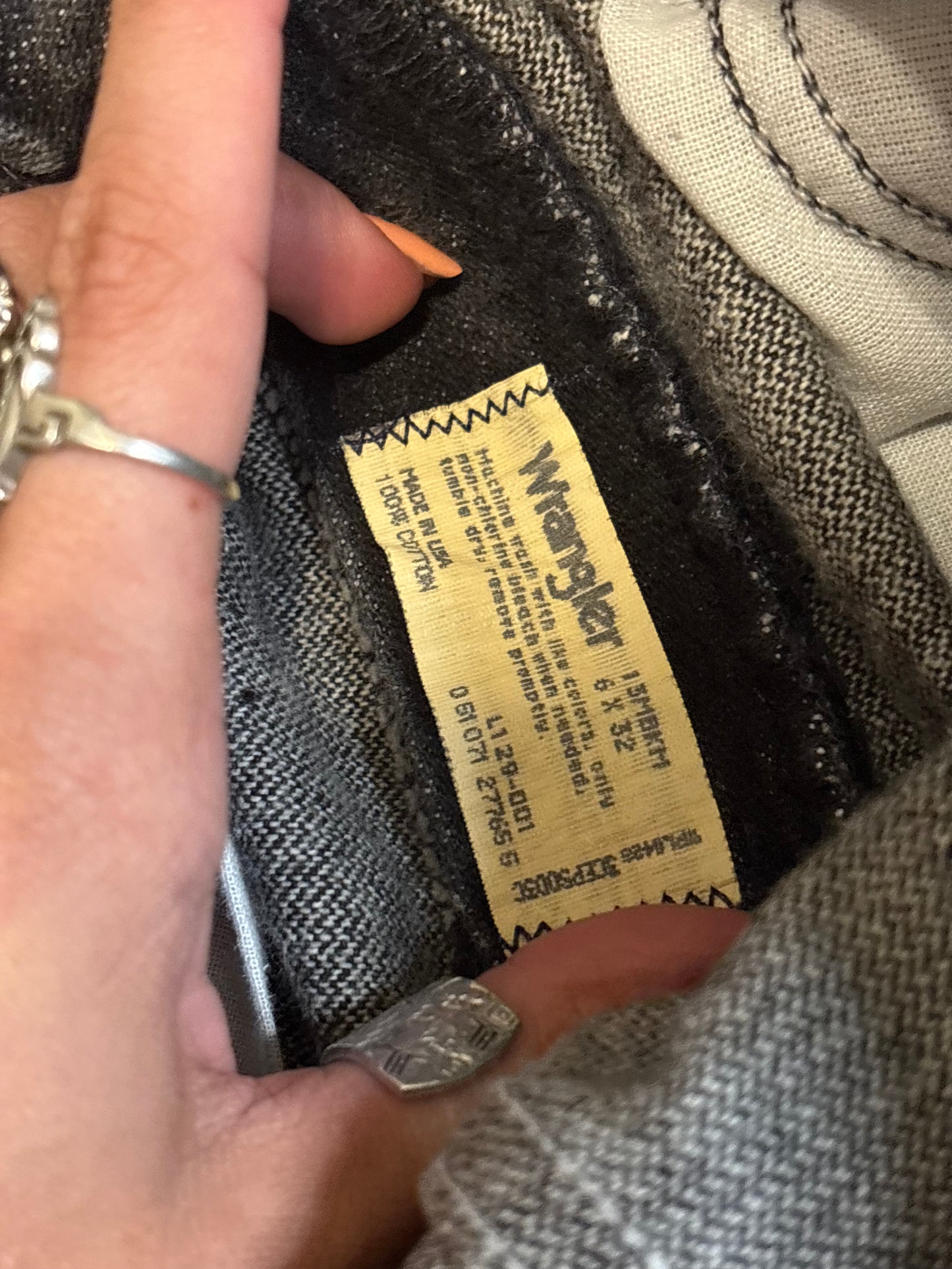 25” BLACK WRANGLER JEANS *VINTAGE*