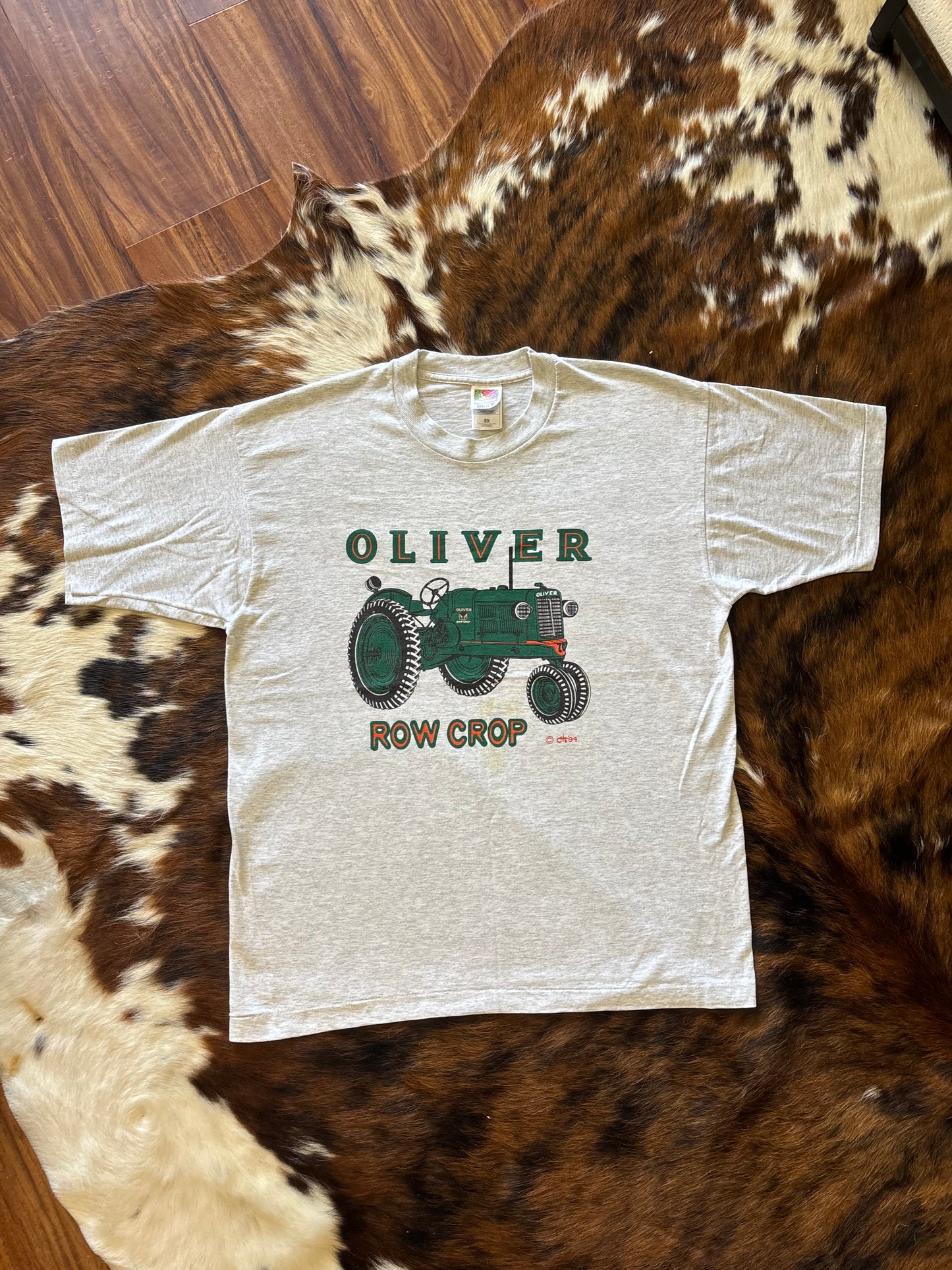 *VINTAGE* ‘94 OLIVER ROW CROP TEE TSHIRT