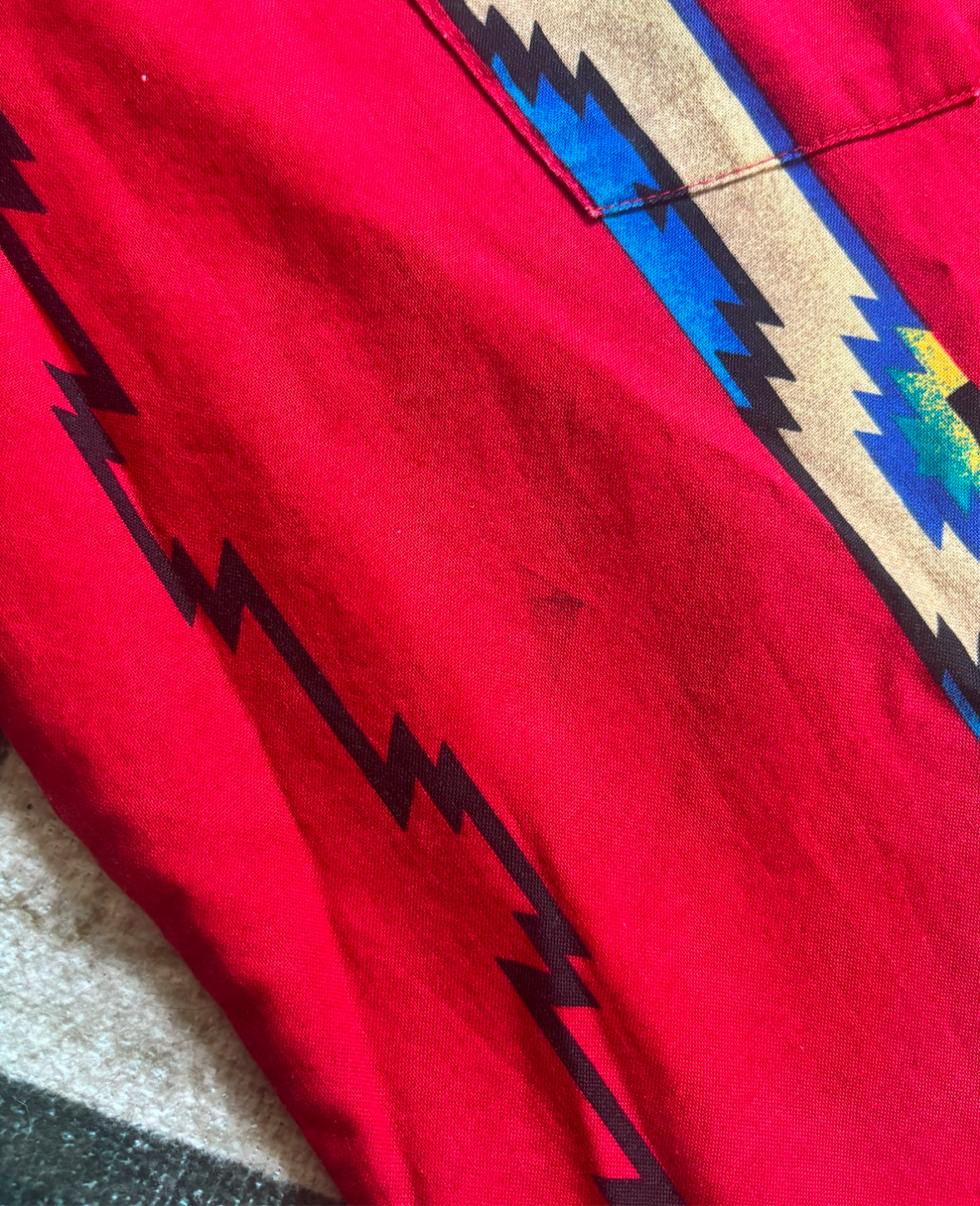 RED/YELLOW AZTEC WRANGLER PEARL SNAP *VINTAGE*