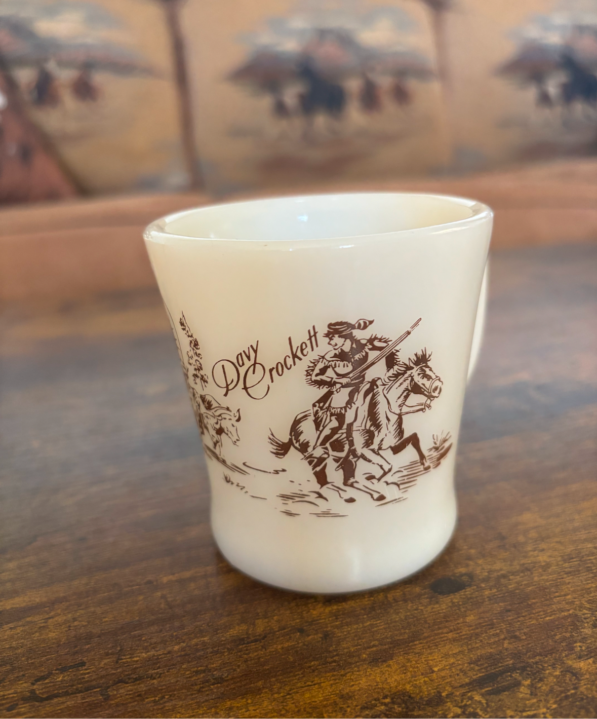 DAVY CROCKETT MILK GLASS MUG *VINTAGE*