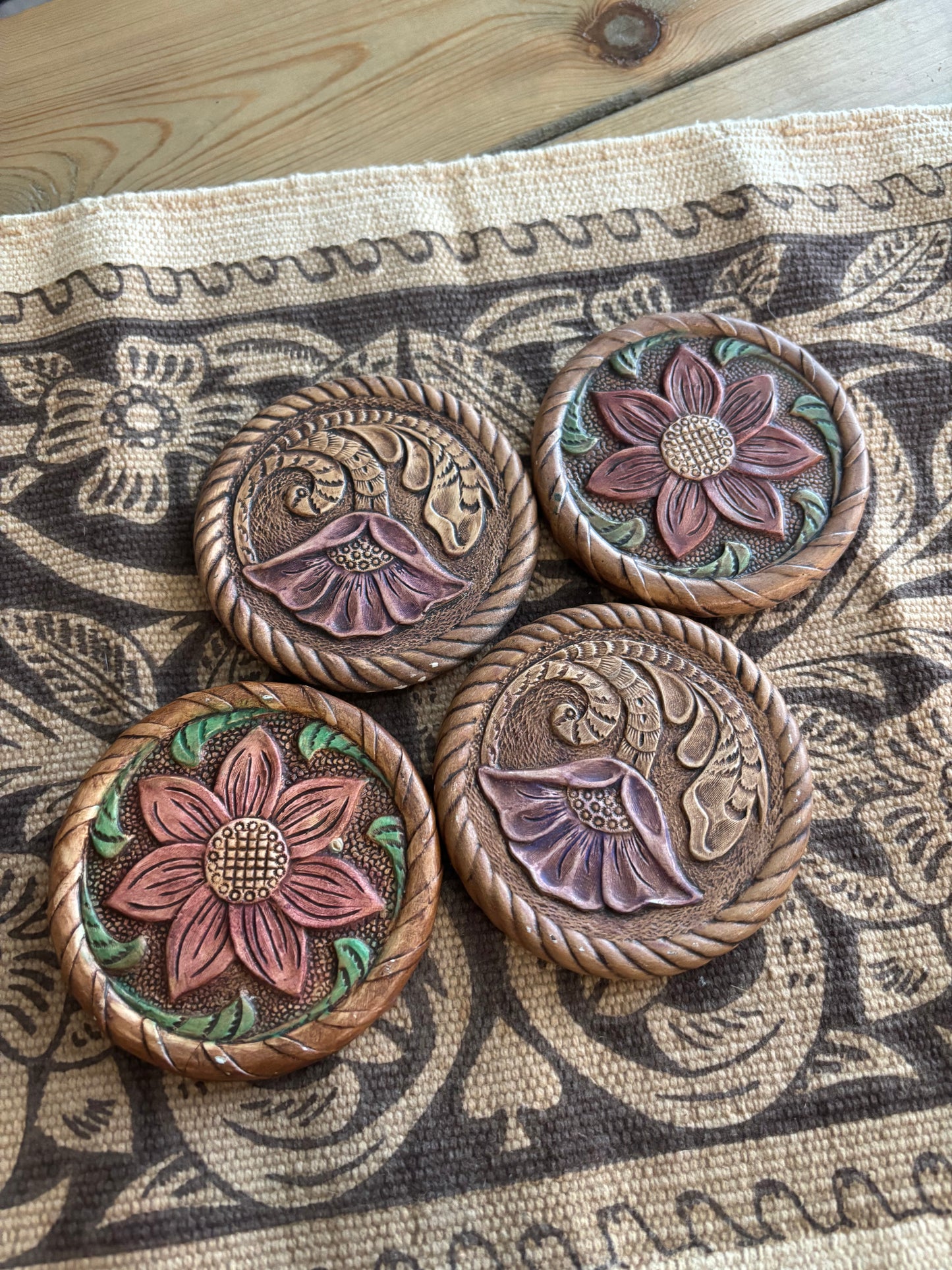 *VINTAGE* TOOLED LEATHER LOOKING CERAMIC COASTERS