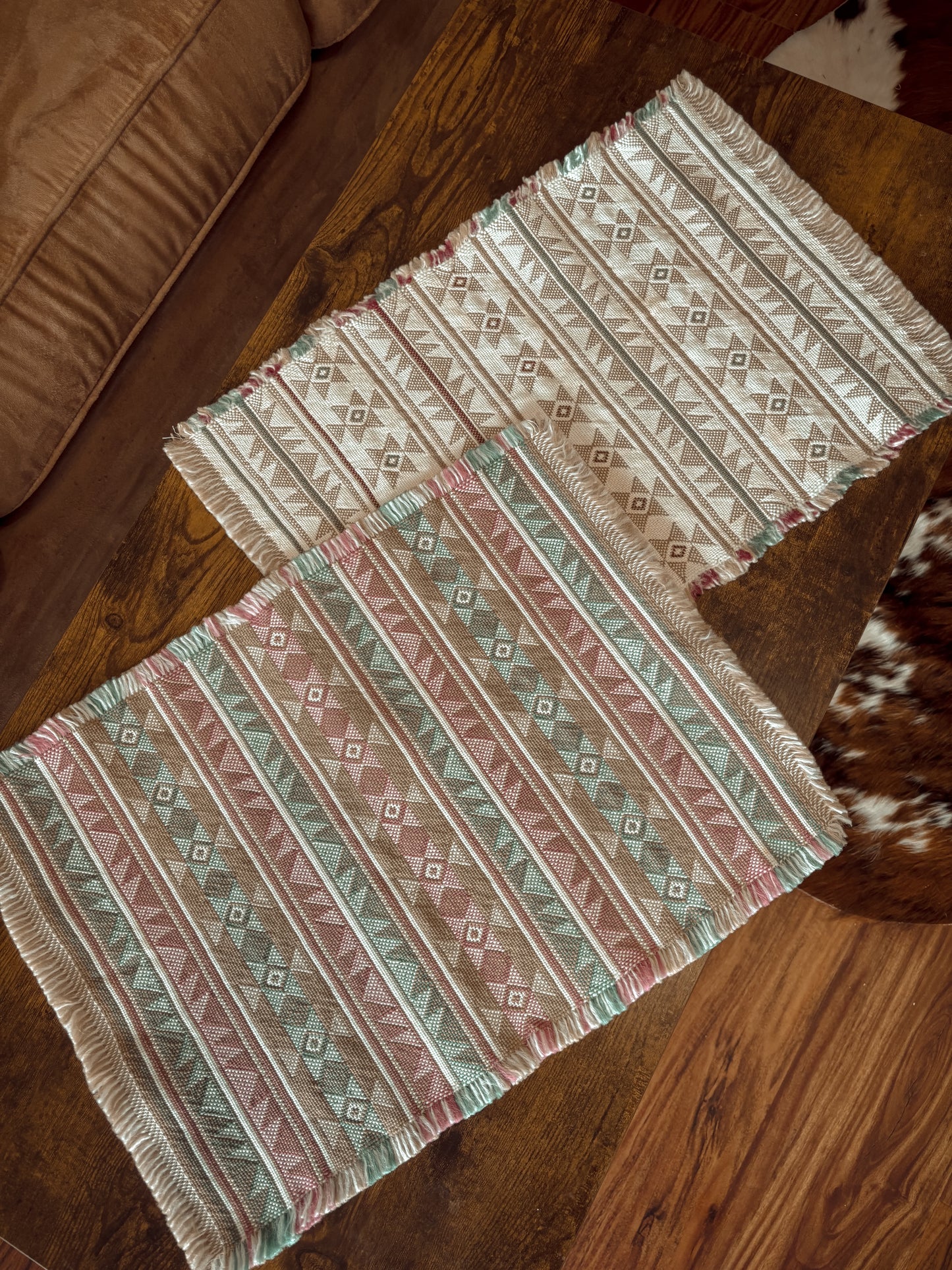 *VINTAGE* AZTEC WOLVEN PLACEMATS SET OF 2