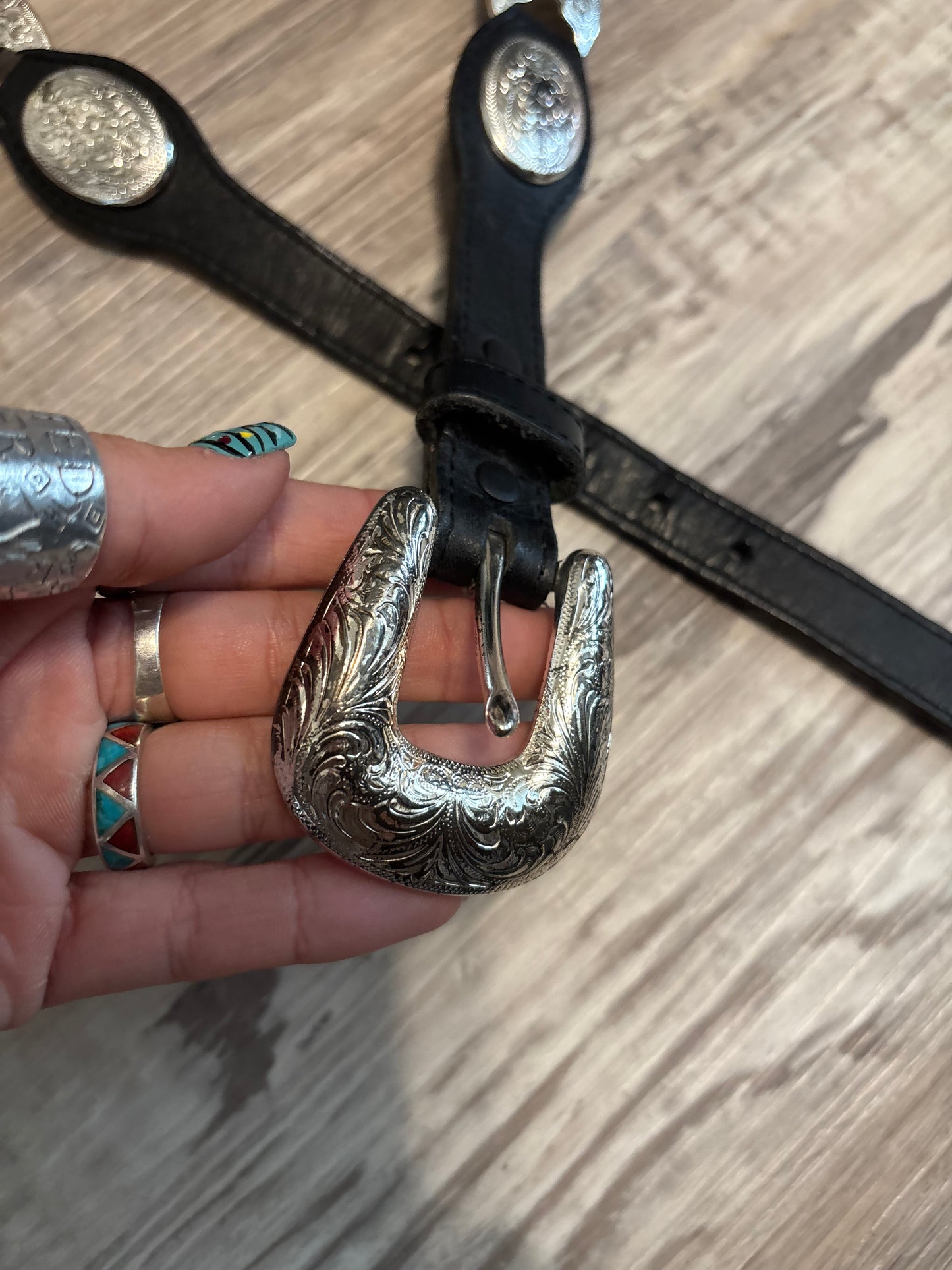 *VINTAGE* TONY LAMA EVERYDAY BELT, SILVER/ BLACK LEATHER CONCHO BELT