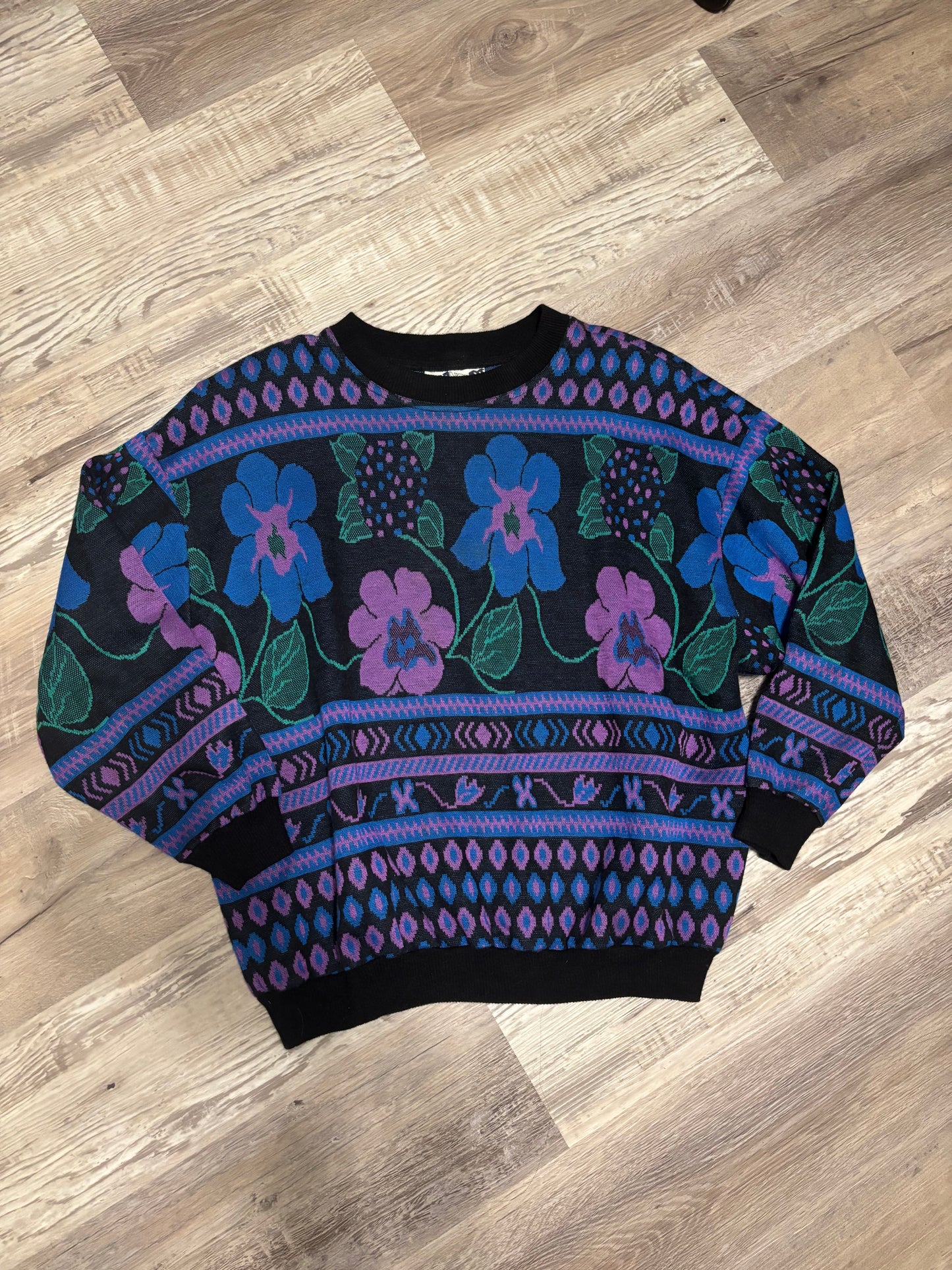 *VINTAGE* TOP NOTCH VIOLETS SWEATER