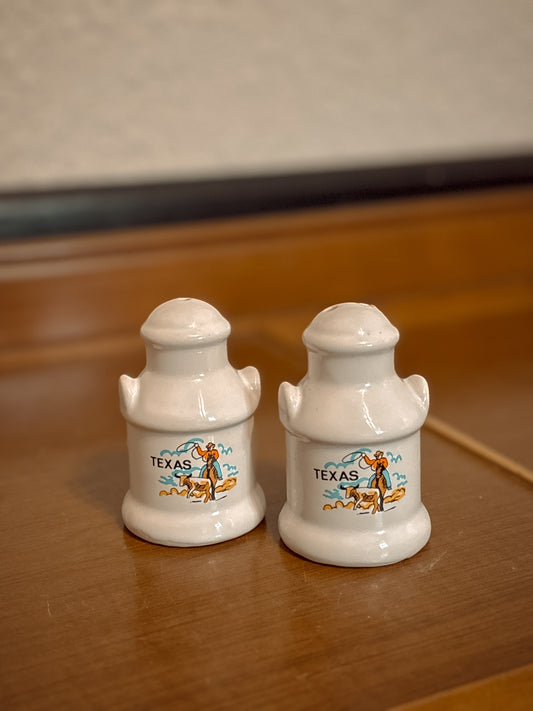 *VINTAGE* TEXAS COWBOY MILK CAN SALT & PEPPER SHAKER SET