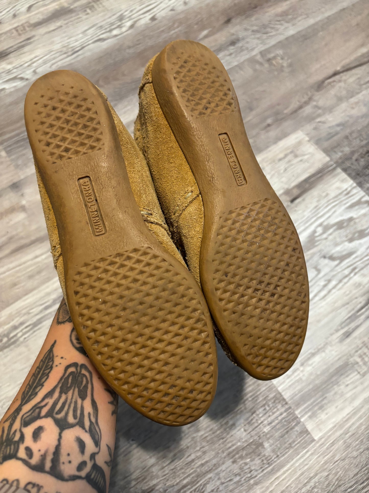 *VINTAGE* MINNETONKA BROWN SUEDE MOCCASINS